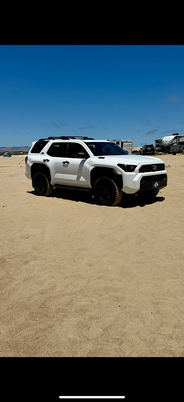 2025 4runner 6th gen ICE CAP WHITE Photos 4Runner 6th Gen (2025+) IMG_6128