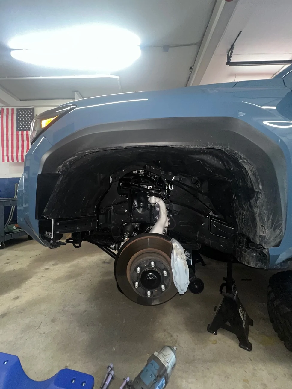 2025 4runner 6th gen 35's on TRD Off-Road with stock suspension + fifteen52 white wheels + Nitto Trail Grappler M/T 35x11.50R17 LT IMG_7237