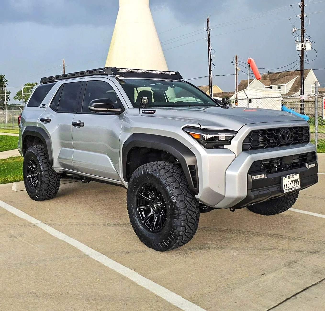 2025 4runner 6th gen CUTTING EDGE (Silver) Photos 4Runner 6th Gen (2025+) ictory-4x4-roof-rack-black-rhino-diamondbac-12-jpg