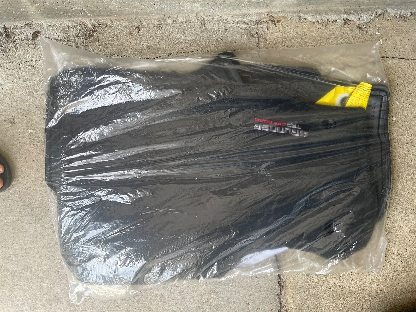 2025 4runner 6th gen oem crossbar, mats IMG_5311