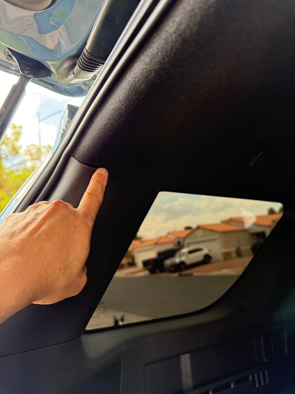 2025 4runner 6th gen Wolfbox Rear View Mirror Dash Cam / Rear Camera (G840S) - Install IMG_3616