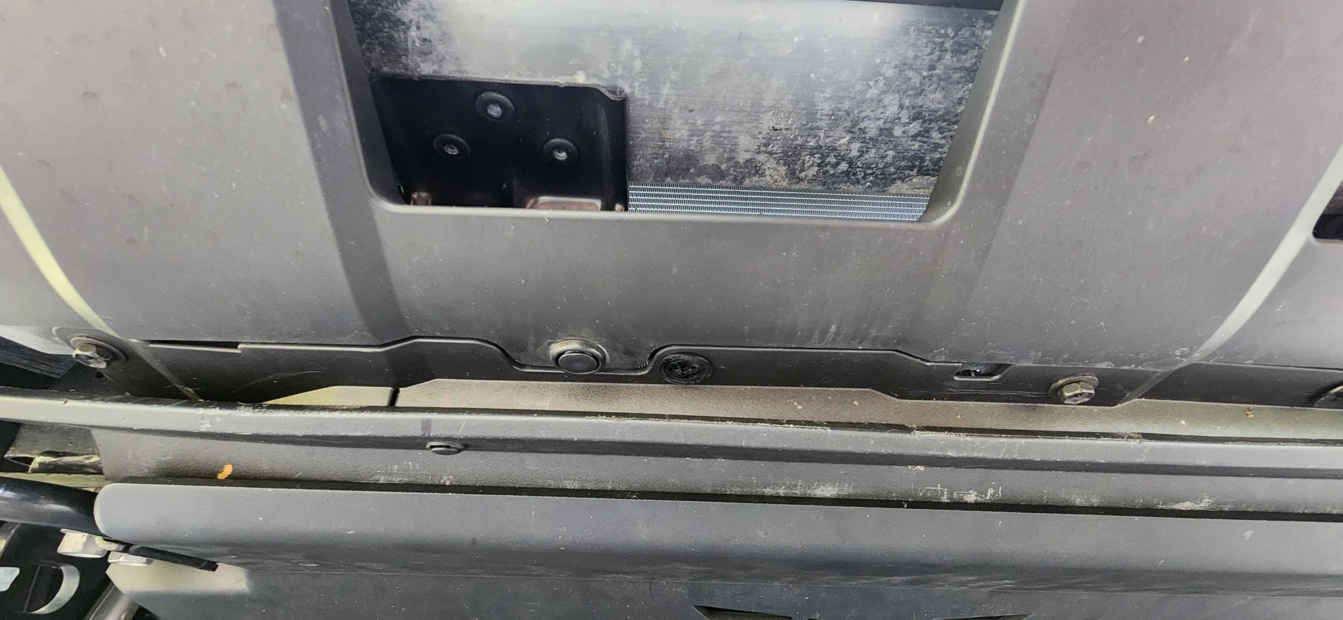 2025 4runner 6th gen Air Dam Removal Issues w/ debris or wind getting into the components? 20250828_165741