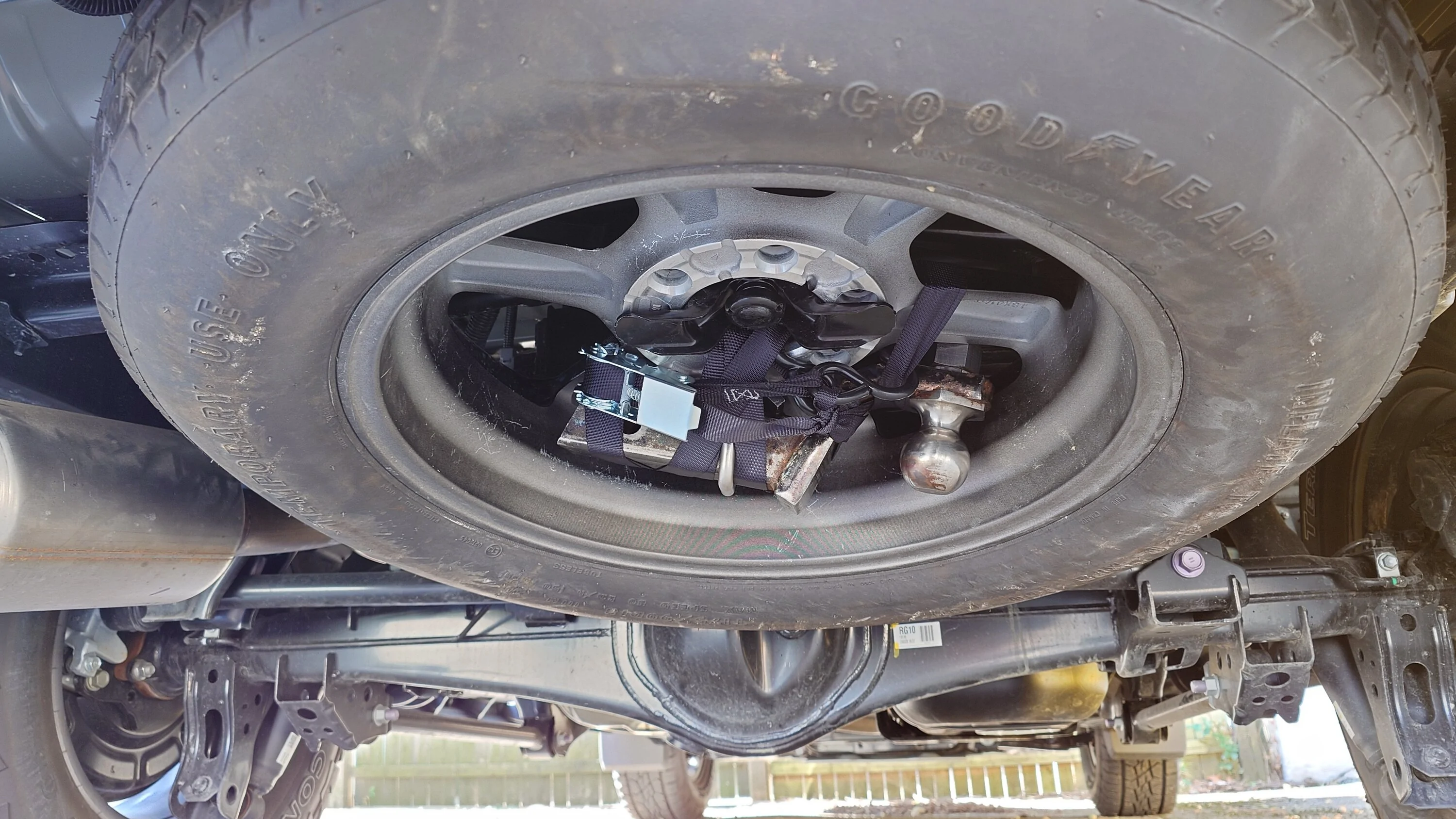 2025 4runner 6th gen Ideas for stowing a trailer hitch 20250829_100609232