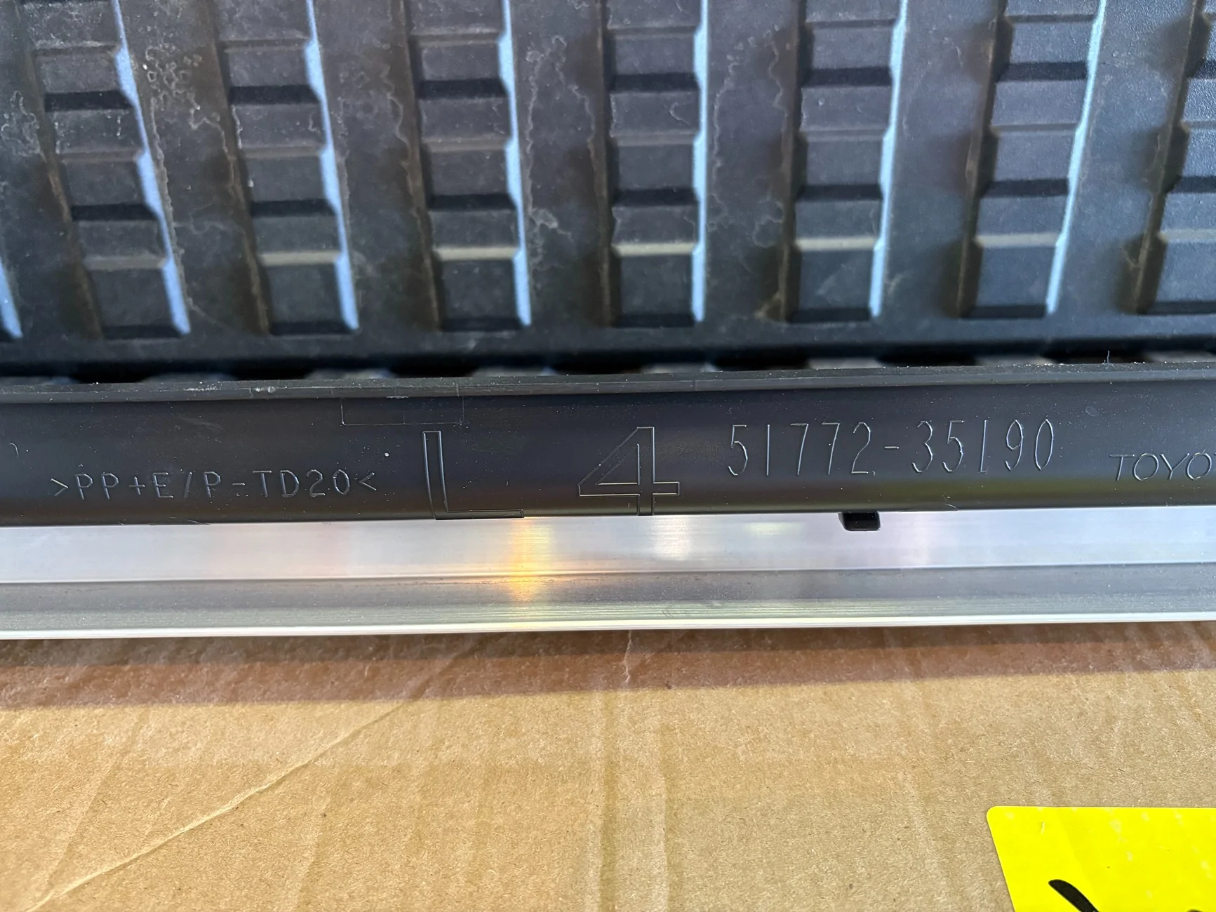 2025 4runner 6th gen WTS - OEM Running Boards IMG_7886