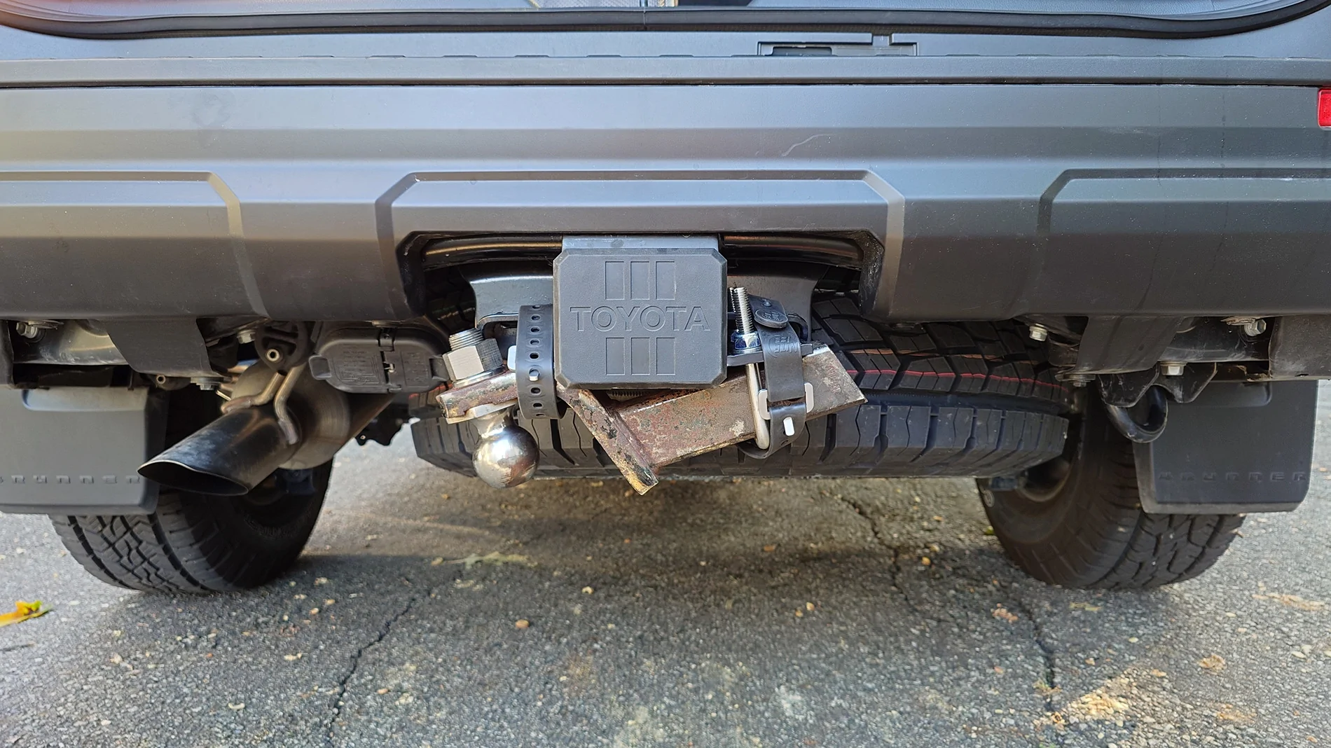 2025 4runner 6th gen Ideas for stowing a trailer hitch 20250830_164201457