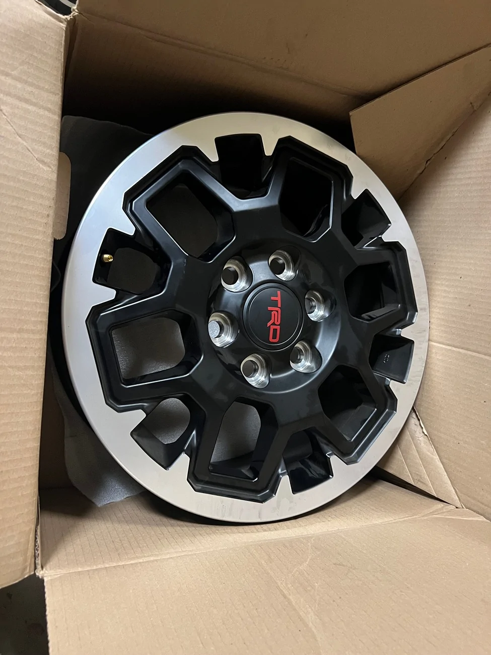2025 4runner 6th gen WTS TRD ORP 18” Wheels (No Tires) IMG_4842