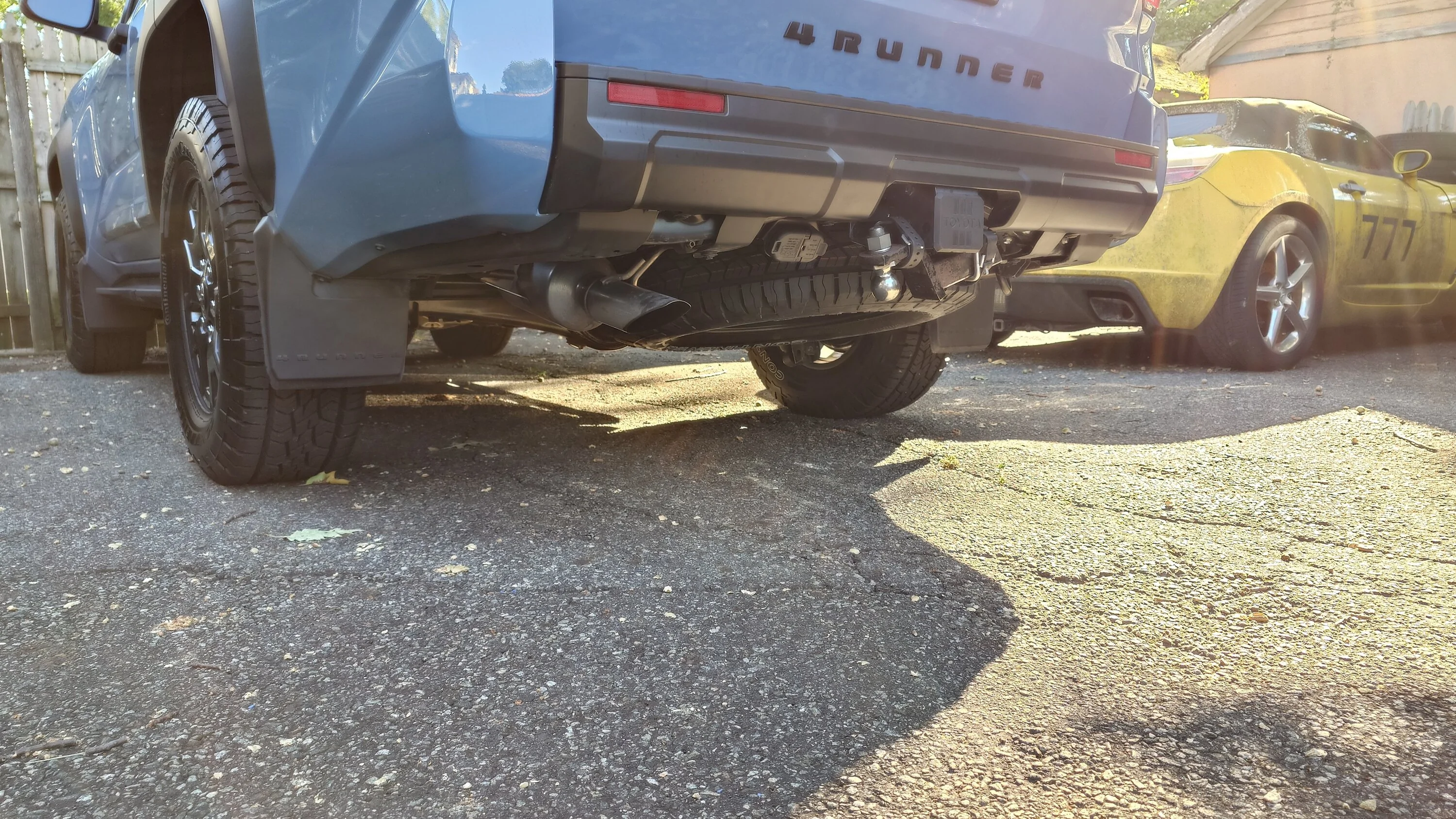 2025 4runner 6th gen 265/70R17 fits in the spare tire holder 20250830_171424044