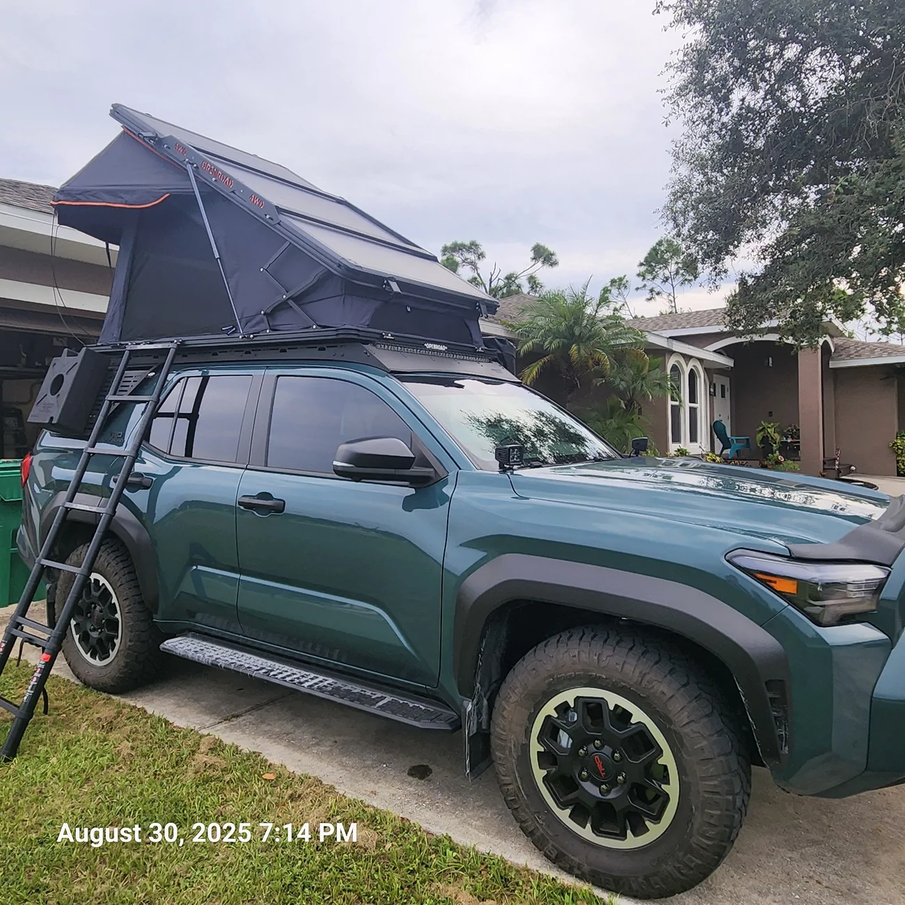 2025 4runner 6th gen OPENROAD Aluminum Hard Shell LT Roof Top Tent RTT installed inbound7537420690006282510