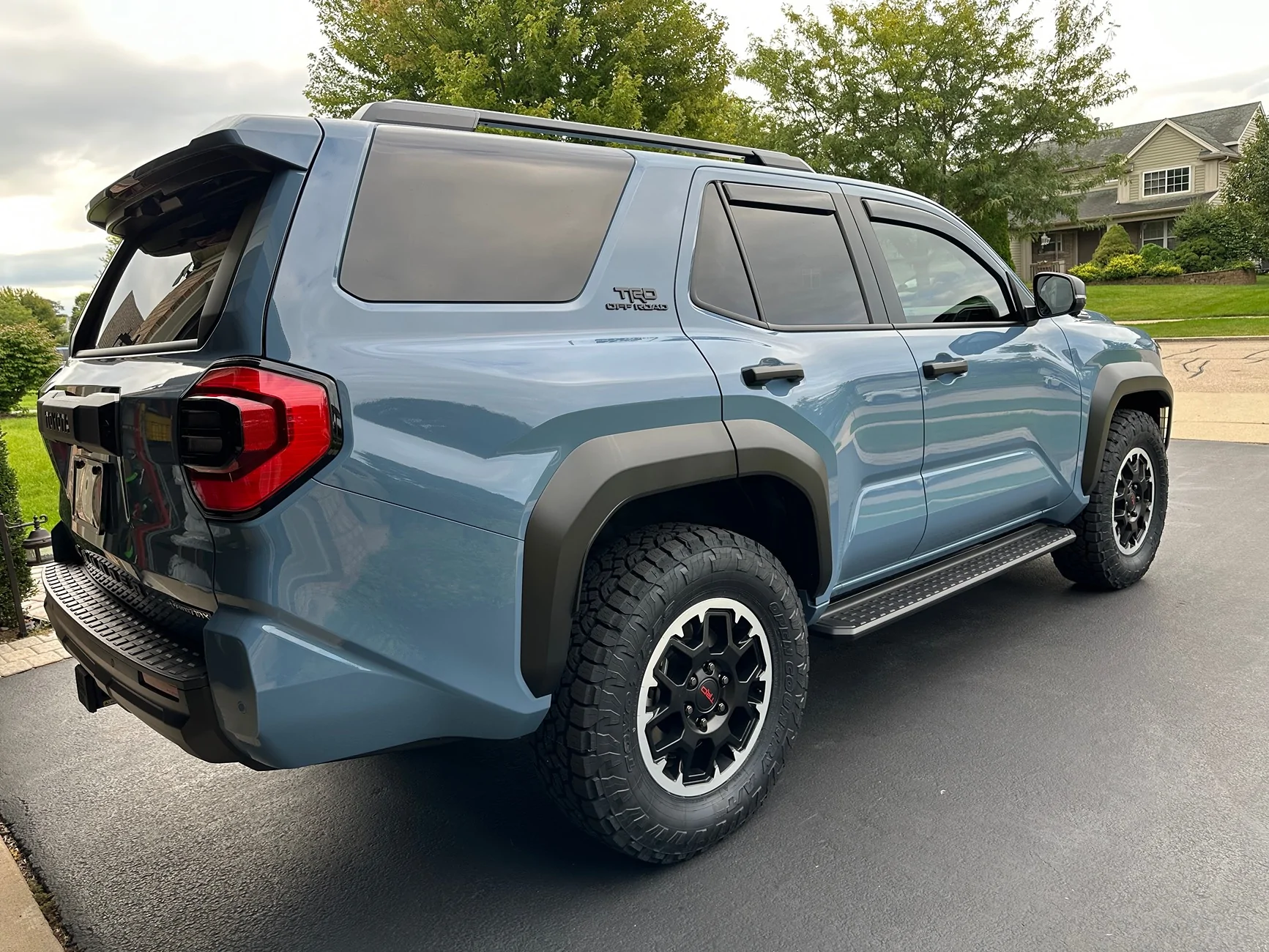 2025 4runner 6th gen Aftermarket rain guards / window deflectors visors ??? IMG_5546