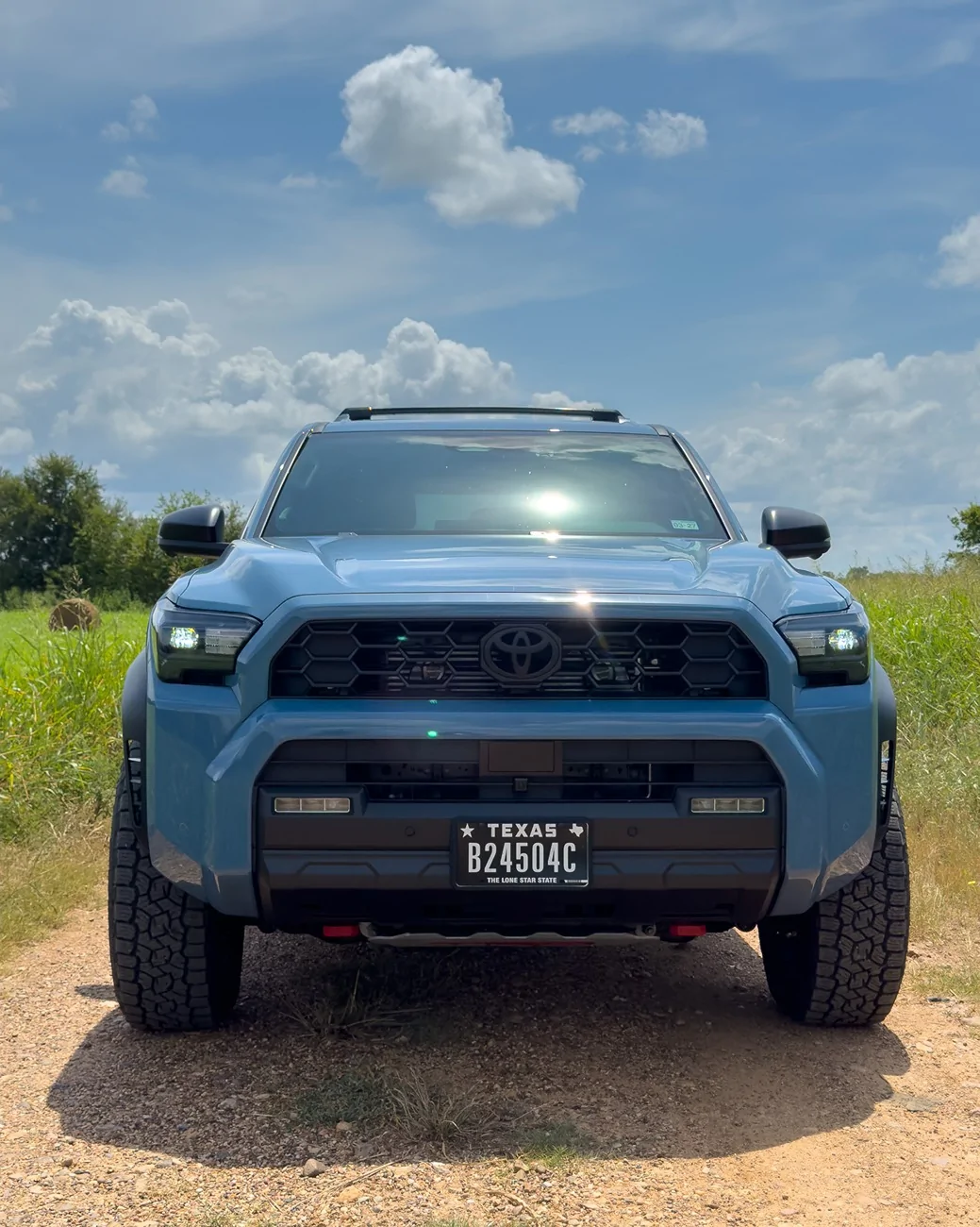 2025 4runner 6th gen Heritage Blue Off-Road Premium - Chill Daily Driver IMG_0205