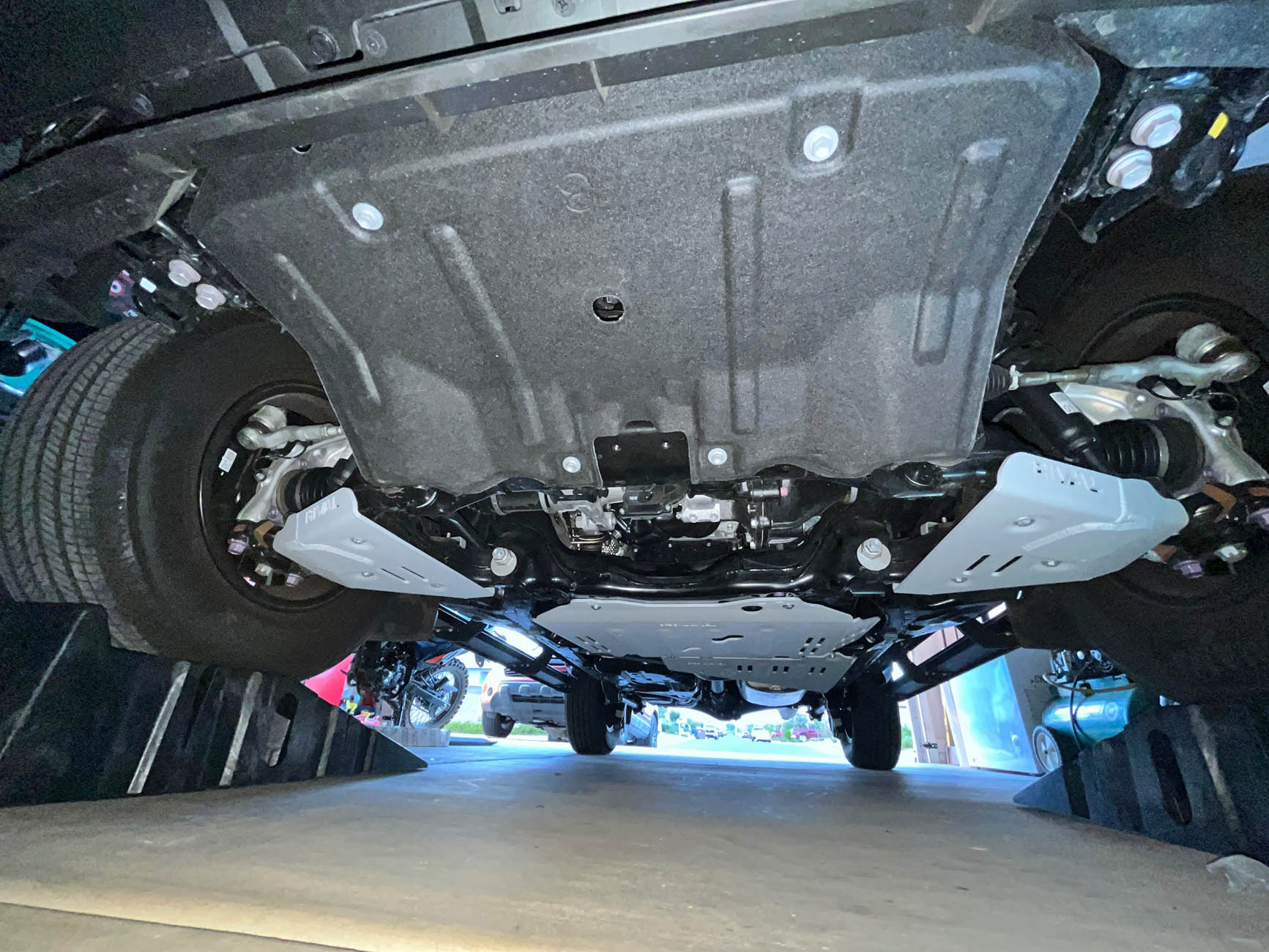 2025 4runner 6th gen Rival 4x4 Lower control arms (LCA) skid plates, transfer case skid plate, and transmission skid plate now installed transfer case skid plate 2025+ 4runner 6th gen