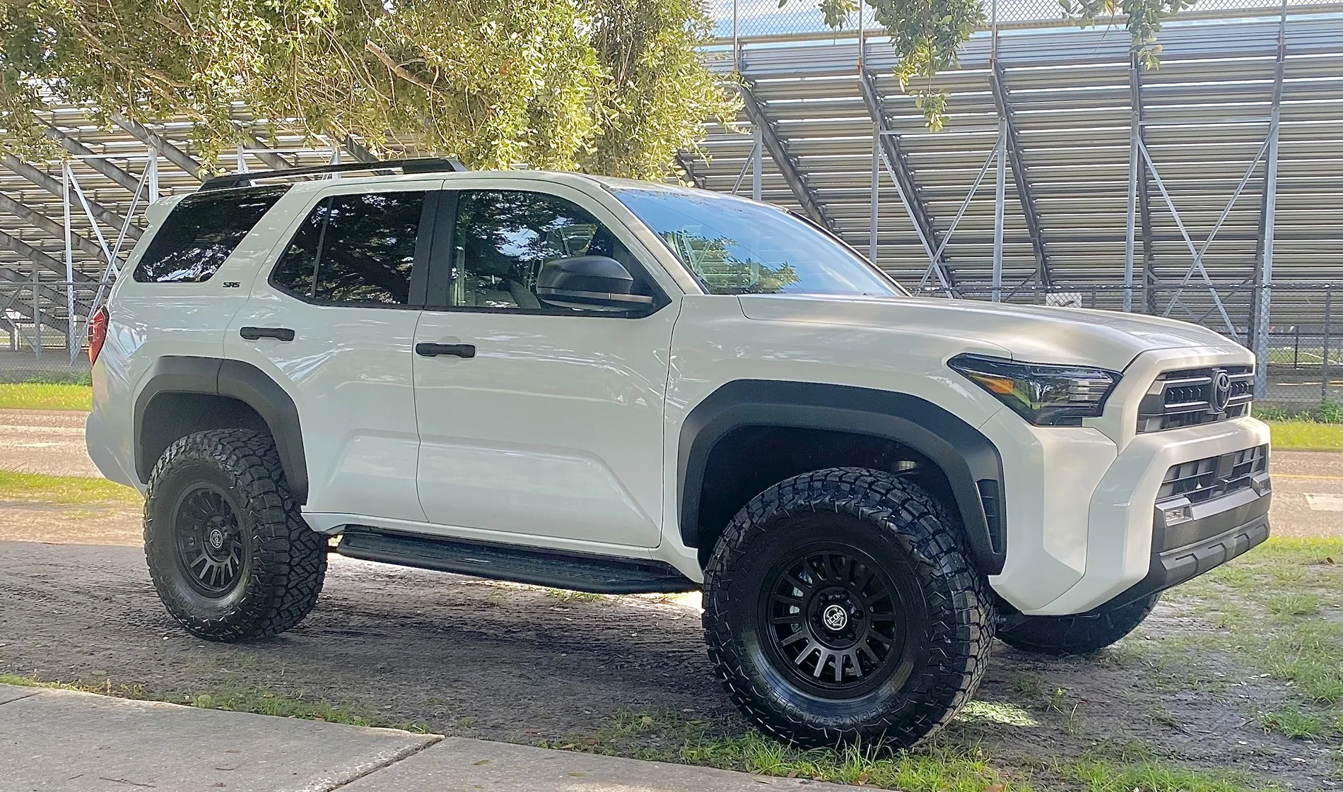 2025 4runner 6th gen 35’s with 0mm Offset Wheels (bumper trimming?) IMG_8791