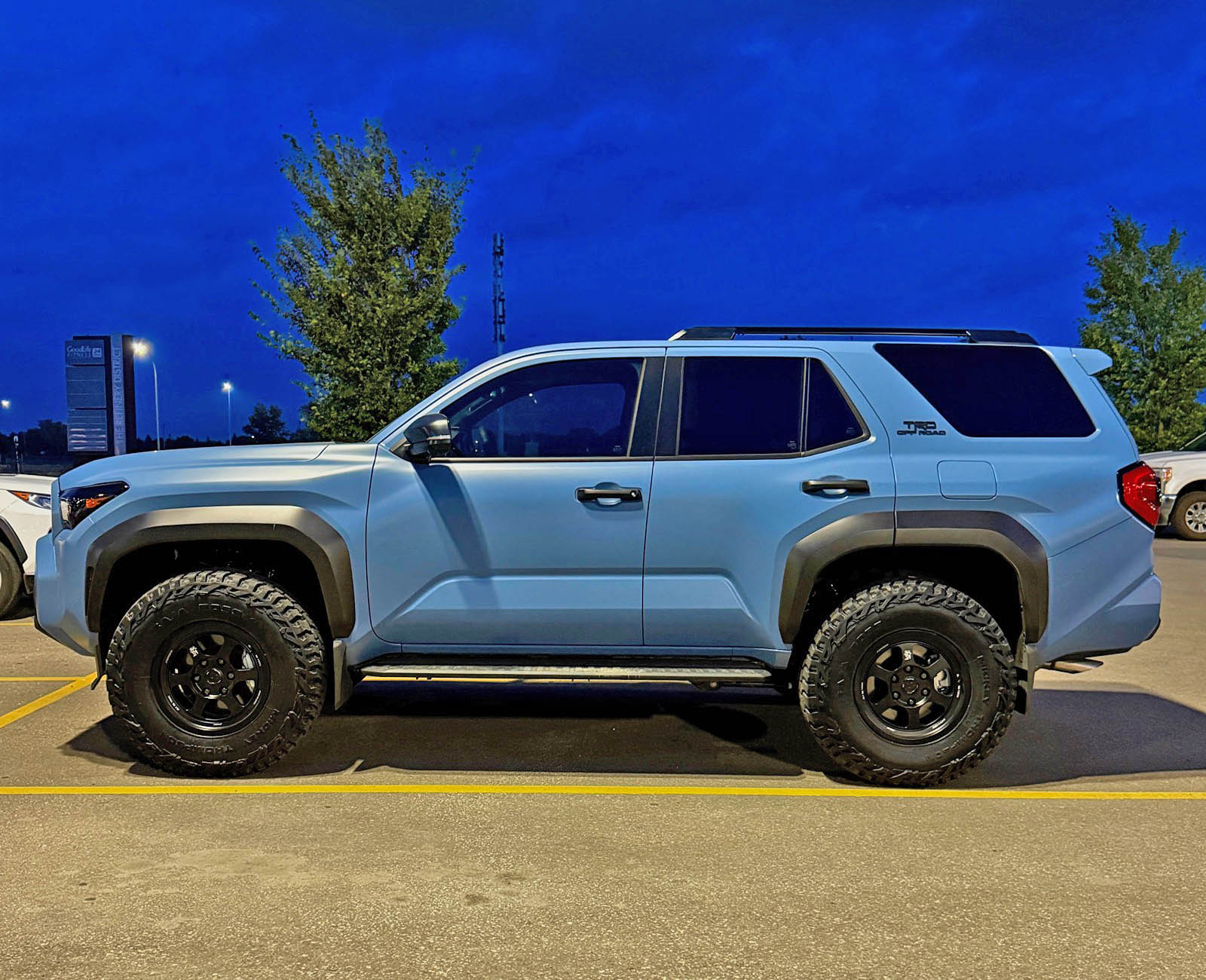2025 4runner 6th gen TRD ORP Heritage Blue - 35s MT Baja Boss A/T 255/85/R17 Pizza Cutter Build +30mm Offset - Matte PPF - Aftermarket Grille Pizza cutter Baja Boss tires 255:85:17 - 34.5” x 9.9” on 2025 4runner trd orp off-road 6th gen