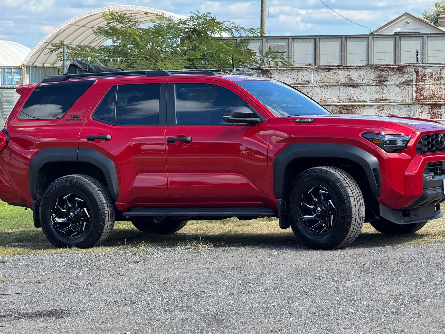 2025 4runner 6th gen SUPERSONIC RED Photos 4Runner 6th Gen (2025+) IMG_2310