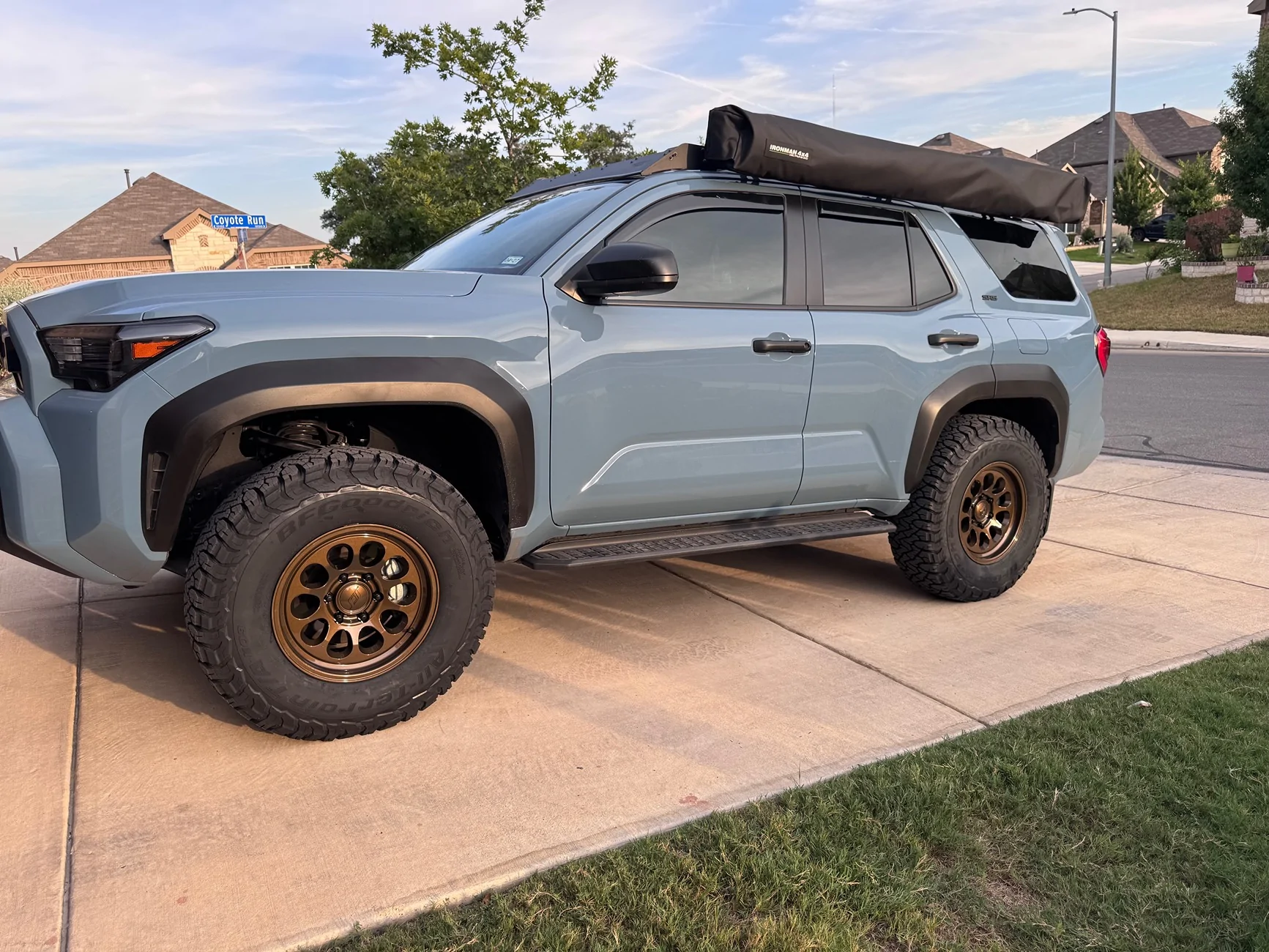 2025 4runner 6th gen HERITAGE BLUE Photos 4Runner 6th Gen (2025+) IMG_2488