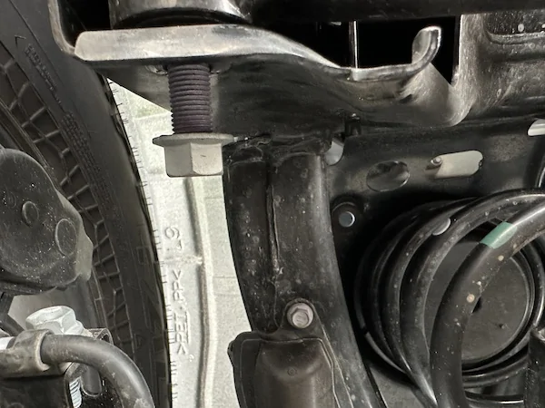2025 4runner 6th gen Found this loose bolt after lift install. What's the proper torque specs? IMG_2942