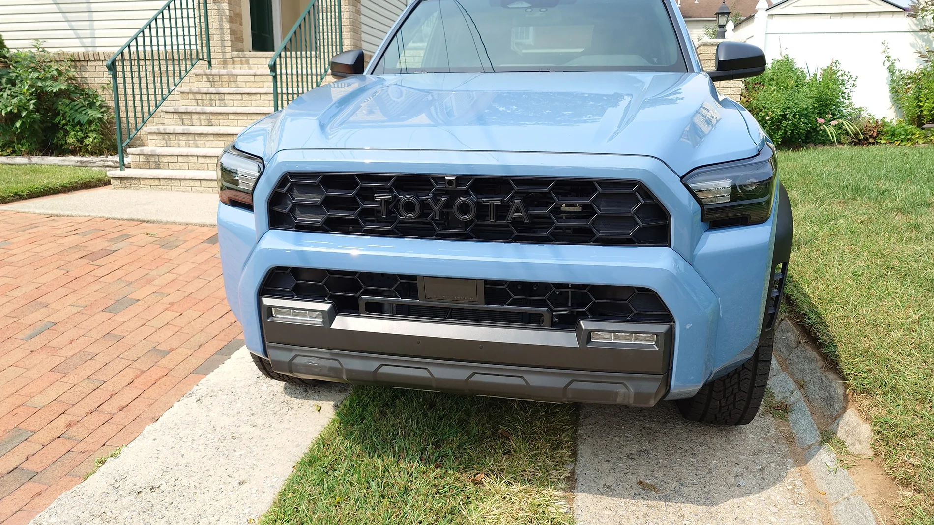 2025 4runner 6th gen Installed the Heritage Grille (Trailhunter) and Raptor Lights on my SR5 20250906_114128229