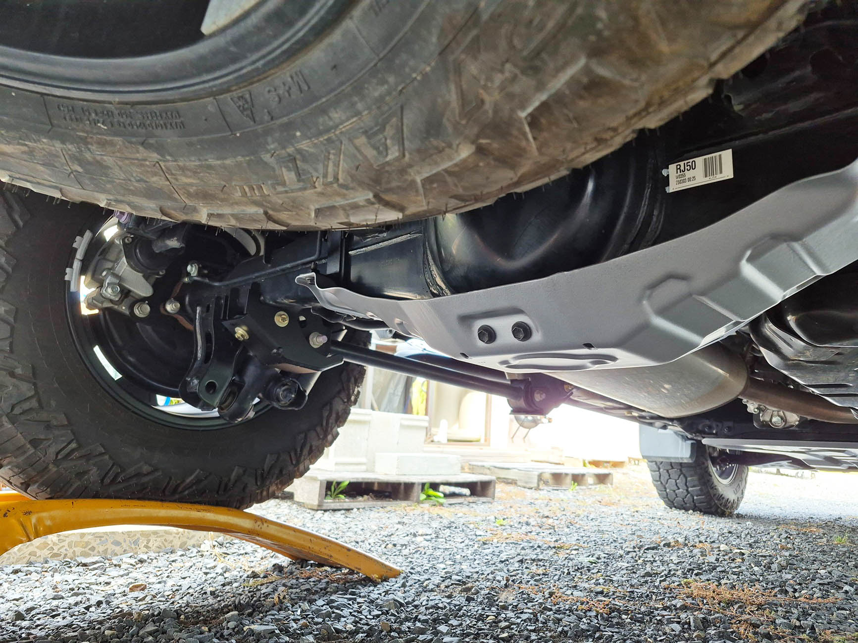 2025 4runner 6th gen OEM differential skid plate, RCI Front and Rear lower control link skids, LCA skids and rear shock skids installed OEM differential skid plate and REI (Rear) Front and Rear lower control link skids 4