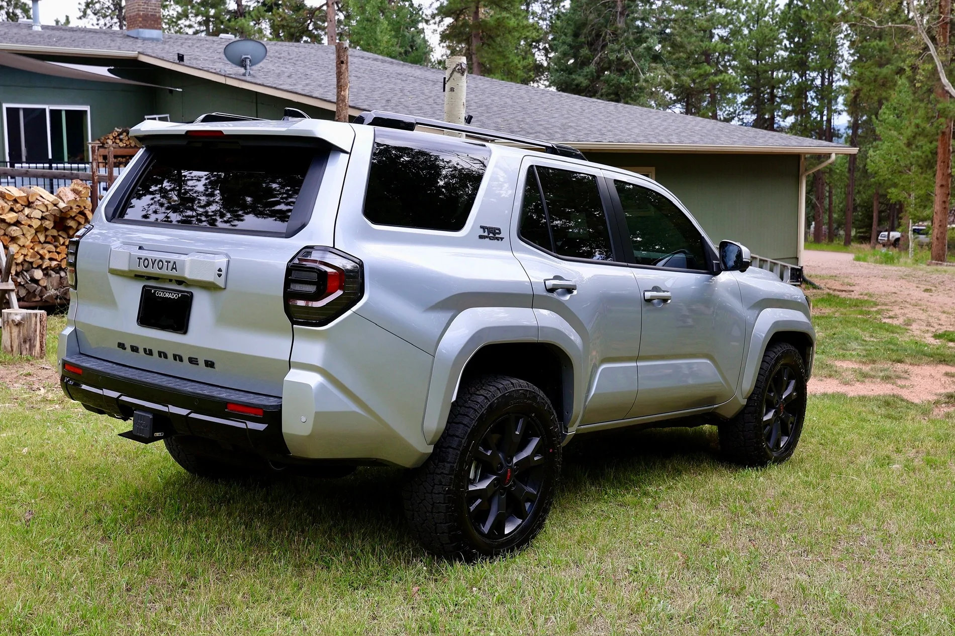 2025 4runner 6th gen CUTTING EDGE (Silver) Photos 4Runner 6th Gen (2025+) IMG_3259