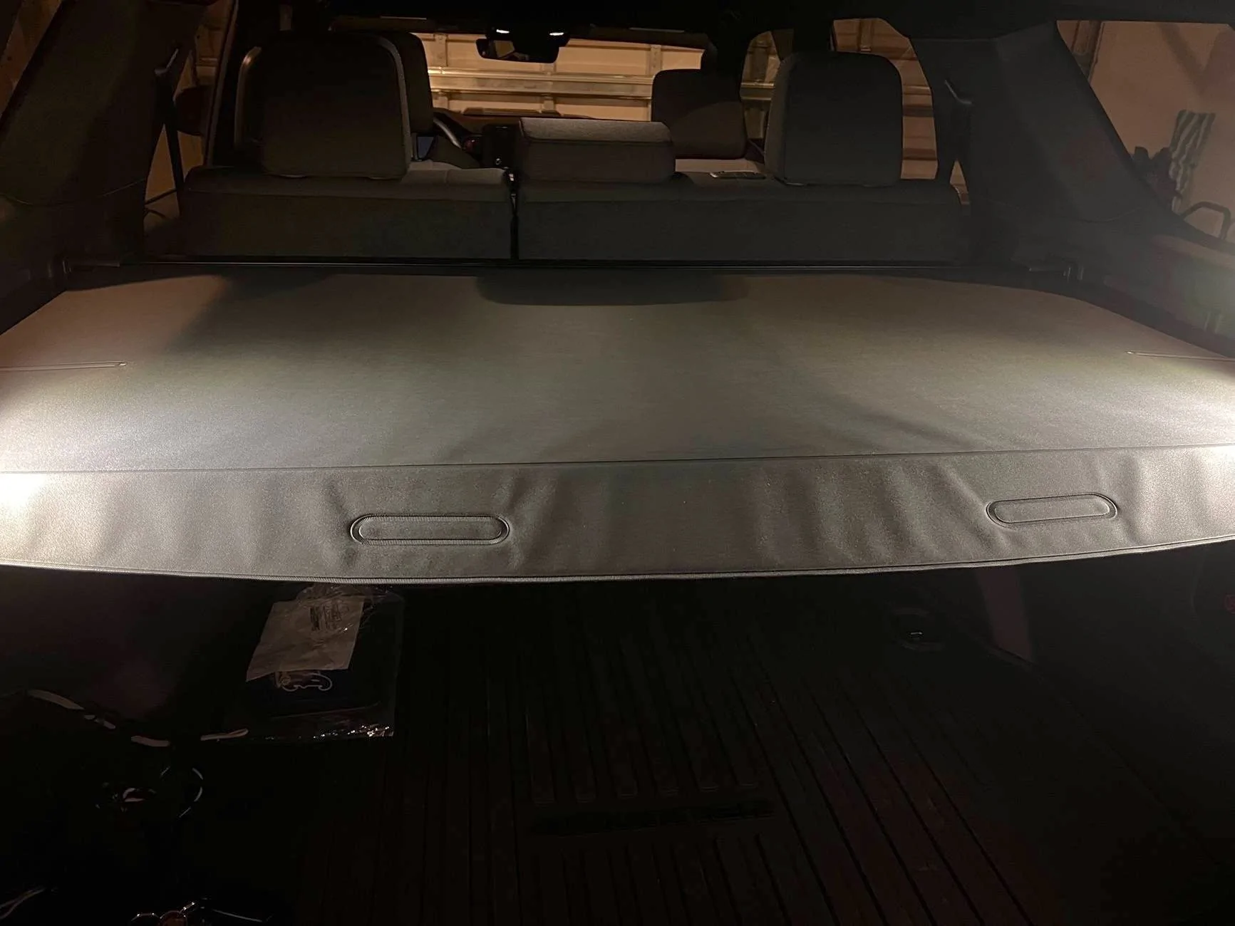 2025 4runner 6th gen Cargo Net & Cargo Cover (Toyota OEM Factory) installed OEM cargo cover 2025 4runner 6th gen 1