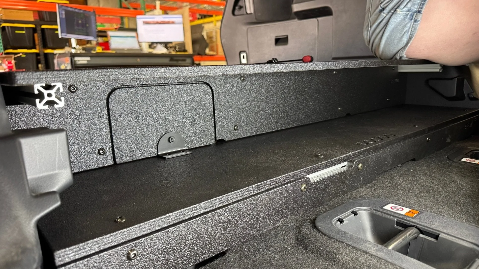 2025 4runner 6th gen Goose Gear Sleeping Platform & Cargo Floor Plate System (for hybrid and non-hybrid models) toyota-4runner-2025-present-6th-gen-hybrid-explore-series-rear-plate-system-6936204