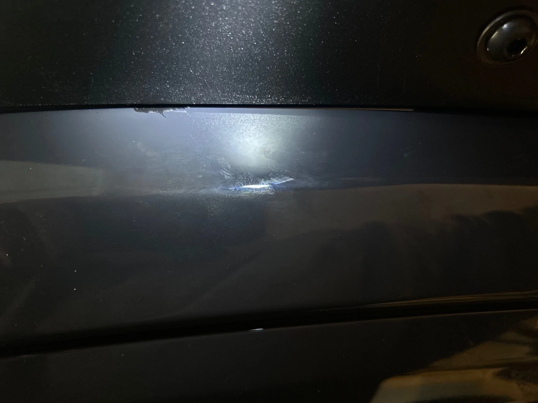 2025 4runner 6th gen Westcott roof rack issue: contact with roof rubbed paint down to metal IMG_8440