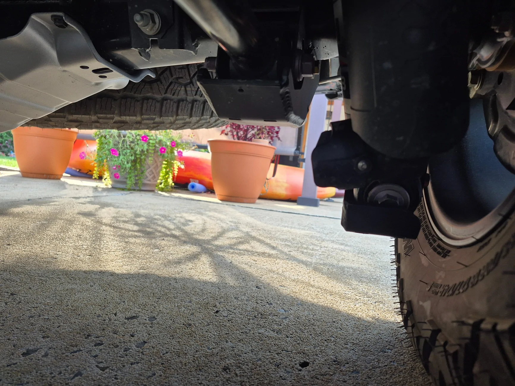 2025 4runner 6th gen OEM differential skid plate, RCI Front and Rear lower control link skids, LCA skids and rear shock skids installed 20250913_170953