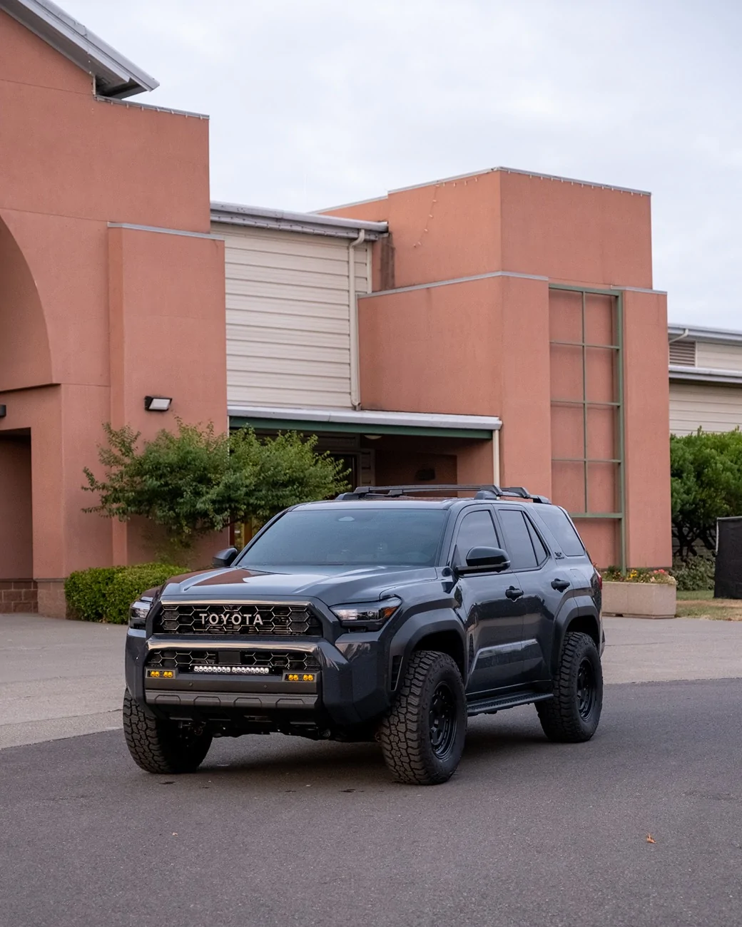 2025 4runner 6th gen TRD Pro/Trailhunter Heritage Grille Swap (Upper & Lower Grill) on SR5, with part numbers DSCF2098