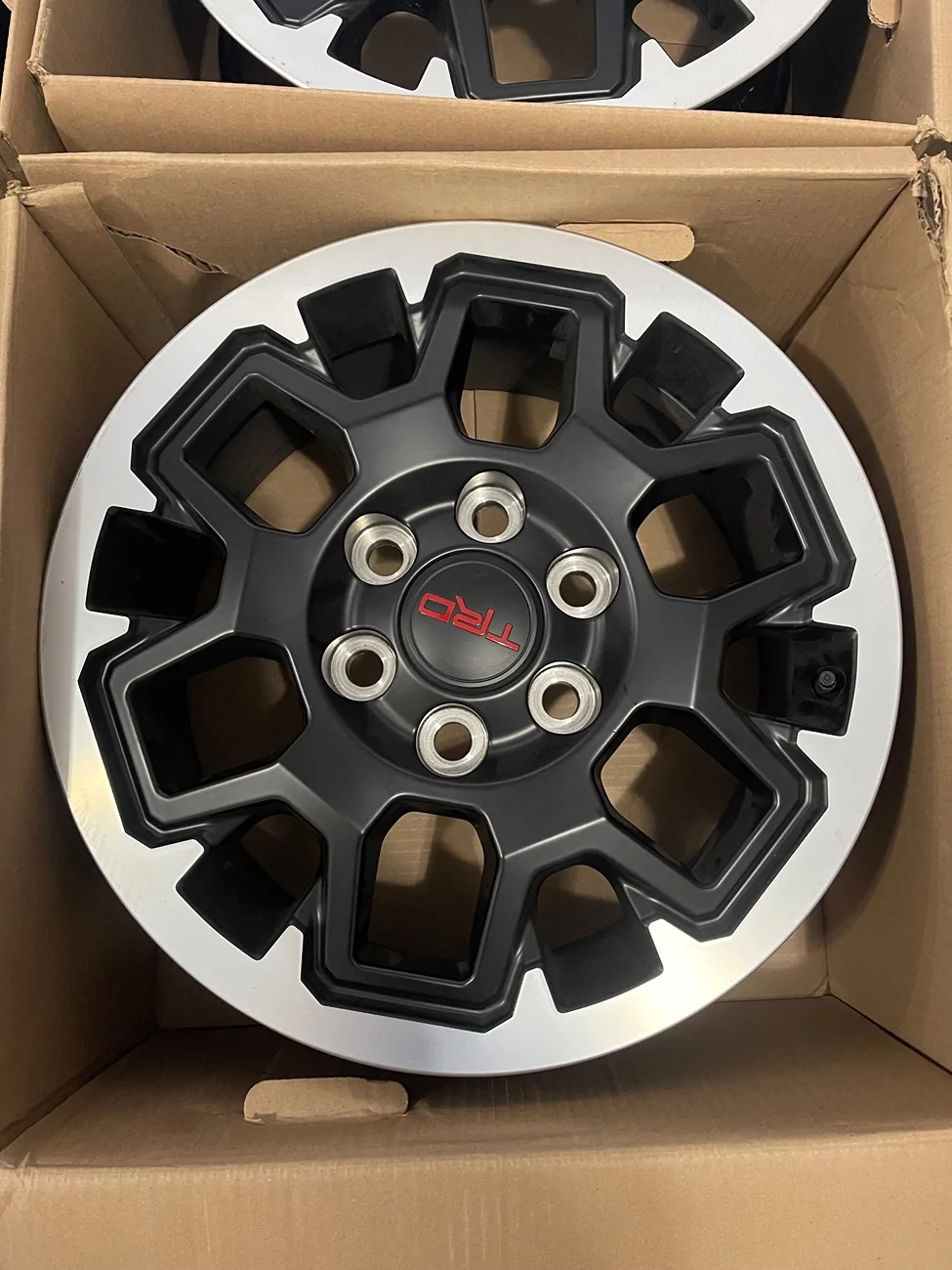 2025 4runner 6th gen WTS - 5x 18" Off Road Premium Wheels. $800 OBO tempImagegvUJy7