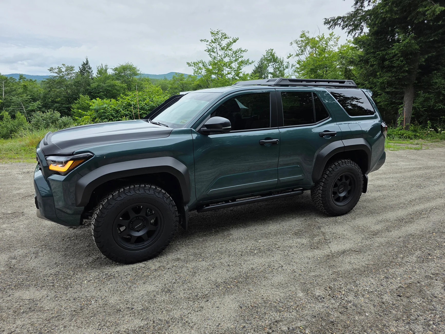 2025 4runner 6th gen Trailhunter in Everest with XPEL stealth satin / matte PPF + black hood 2025 4Runner