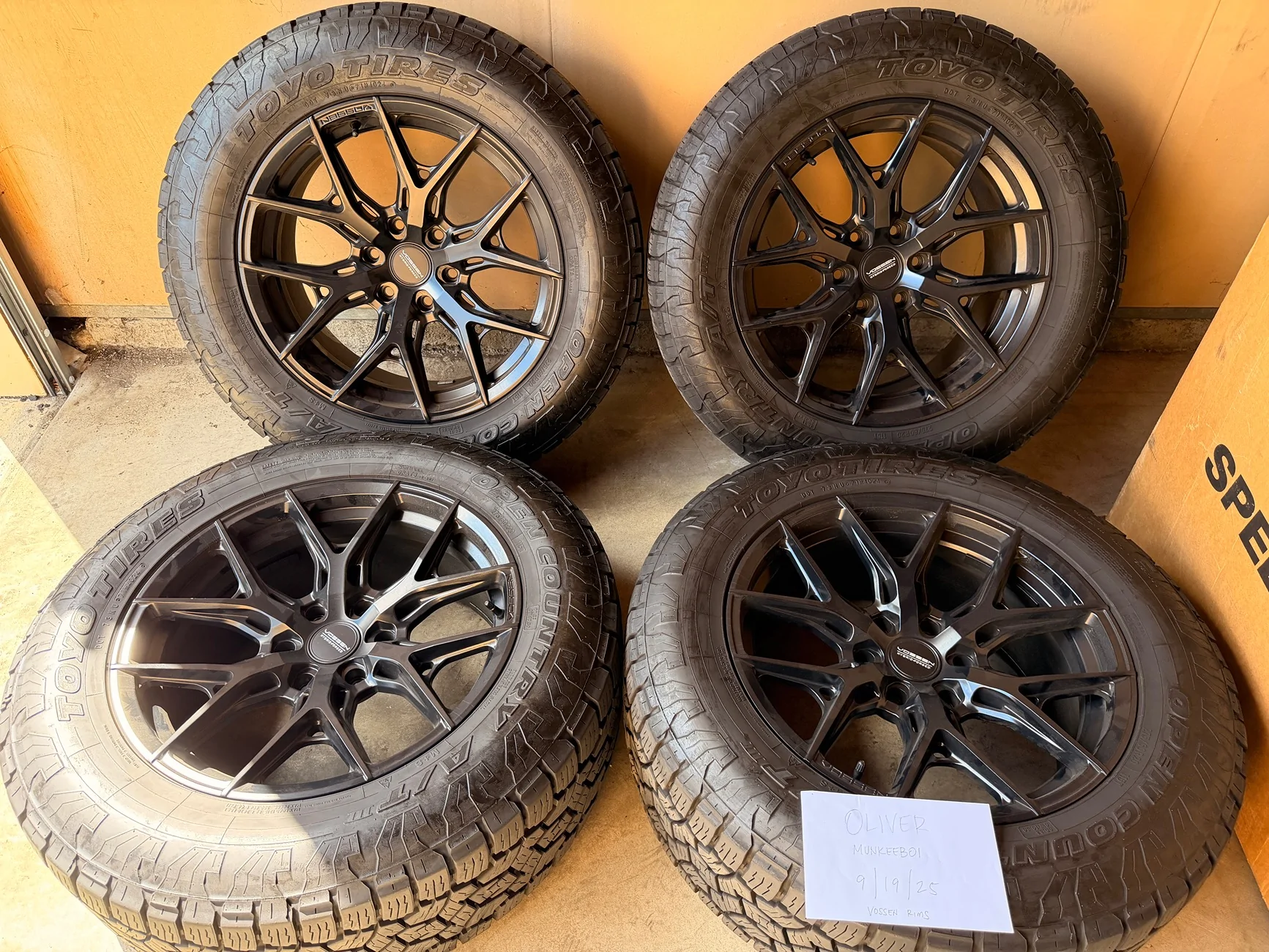 2025 4runner 6th gen Vossen HF6-4 20x9 (+18) w/ Toyo AT III 275/60/20 (33") Tires - Los Angeles IMG_6633