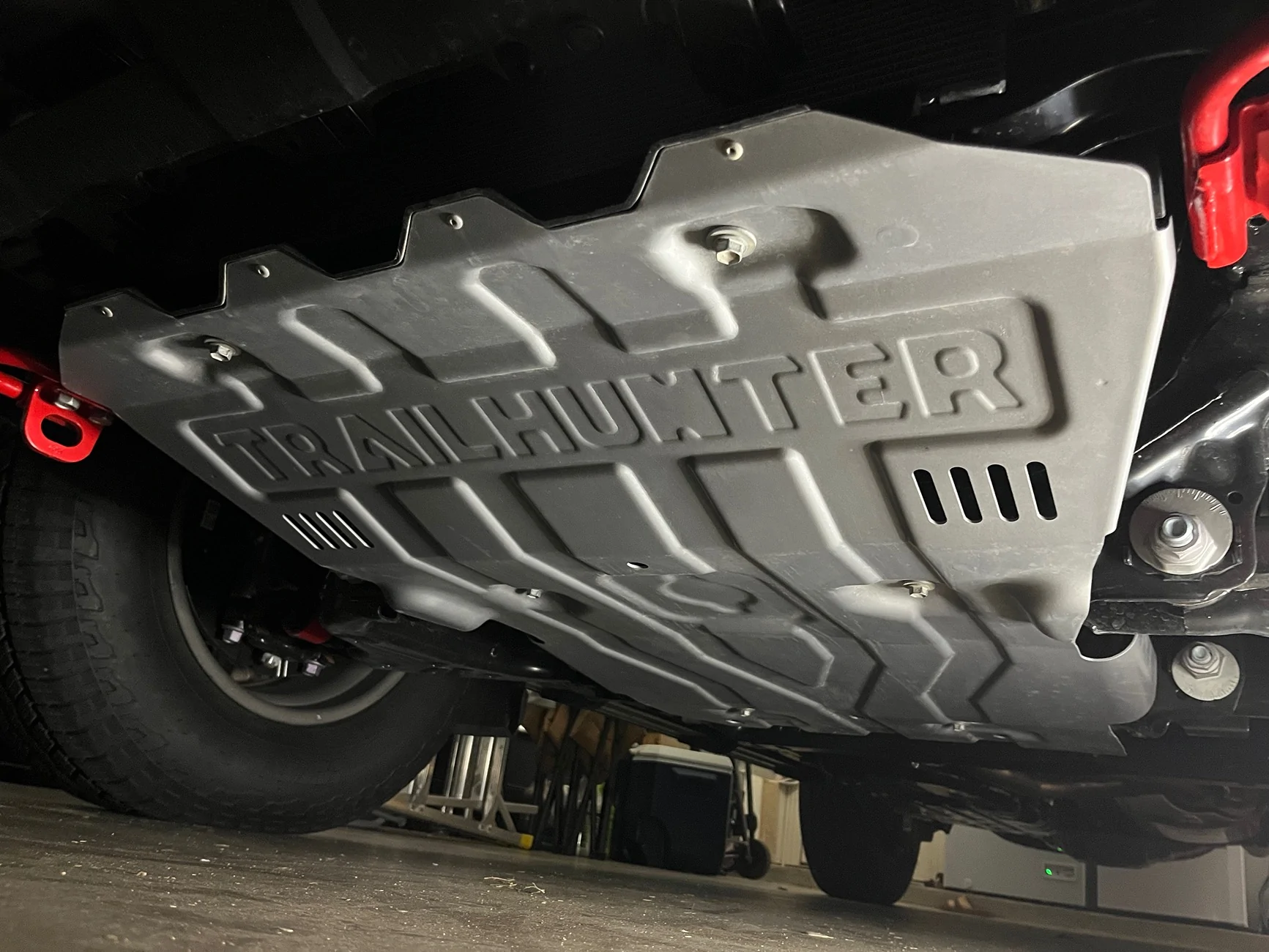 2025 4runner 6th gen TrailHunter steel skid plates (2 of 3) installed on TRD ORP gas nonhybrid IMG_4847