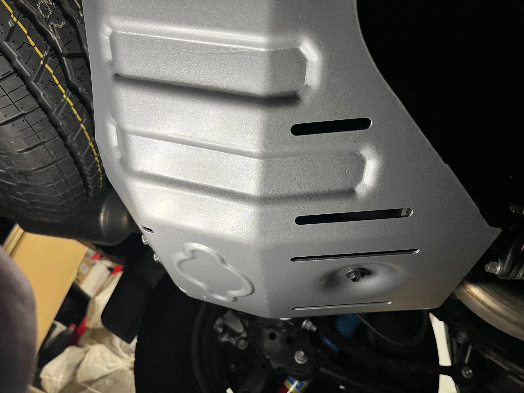 2025 4runner 6th gen TrailHunter steel skid plates (2 of 3) installed on TRD ORP gas nonhybrid IMG_4848