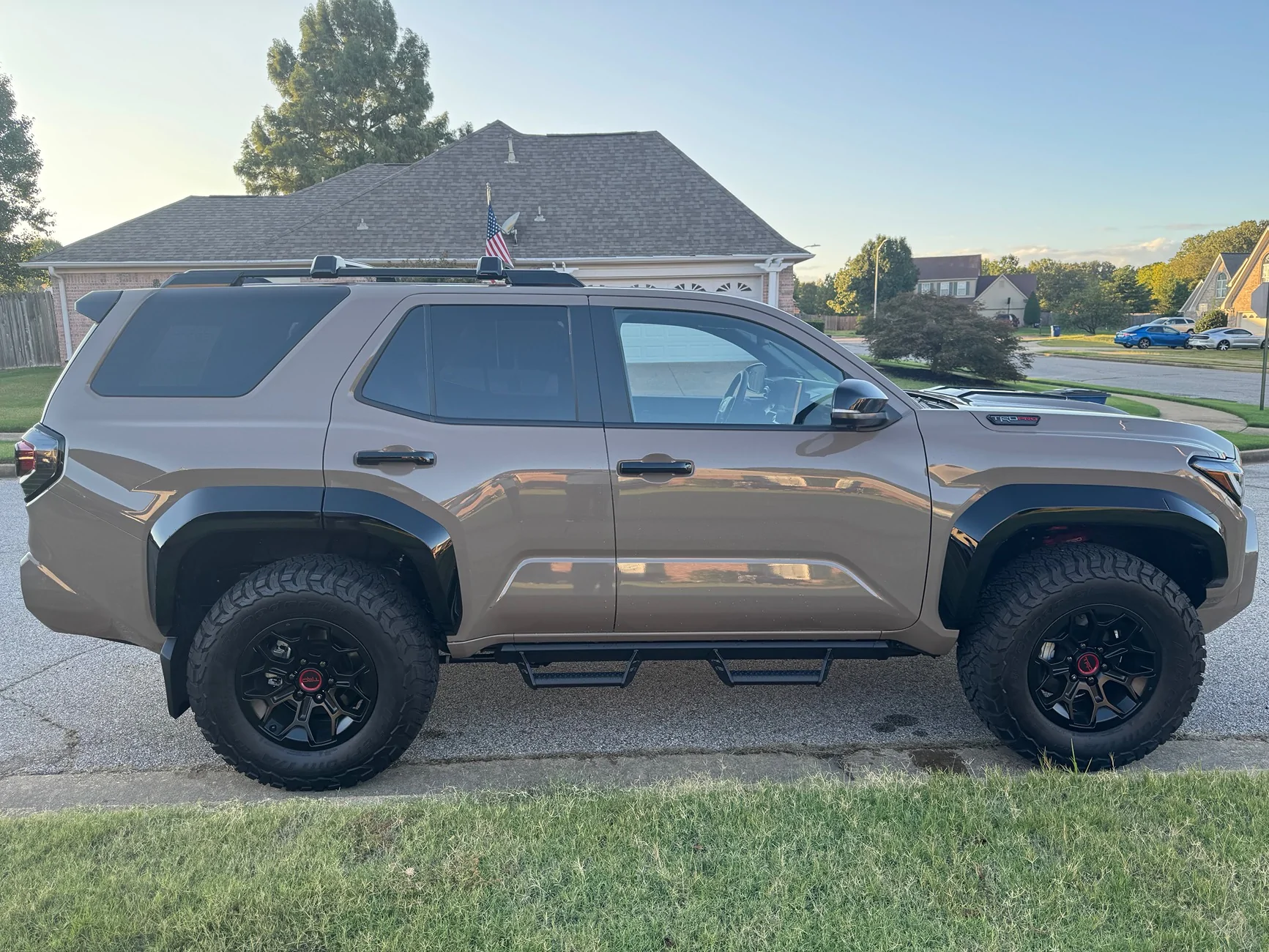 2025 4runner 6th gen 285/70/18 tires on TRD Pro (stock, no lift) looks perfect IMG_3390
