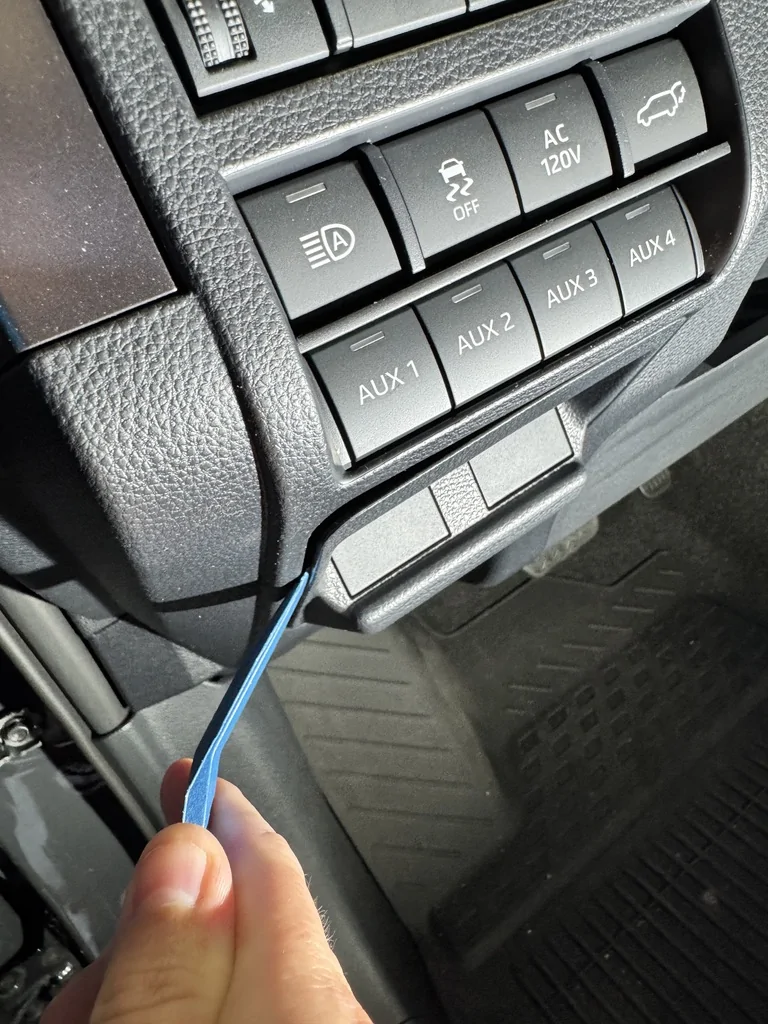 2025 4runner 6th gen Aftermarket Trailer Brake Controller -- DIY how-to install instructions 0900E49A-2506-4679-99DB-11FA81AEAE84_1_105_c