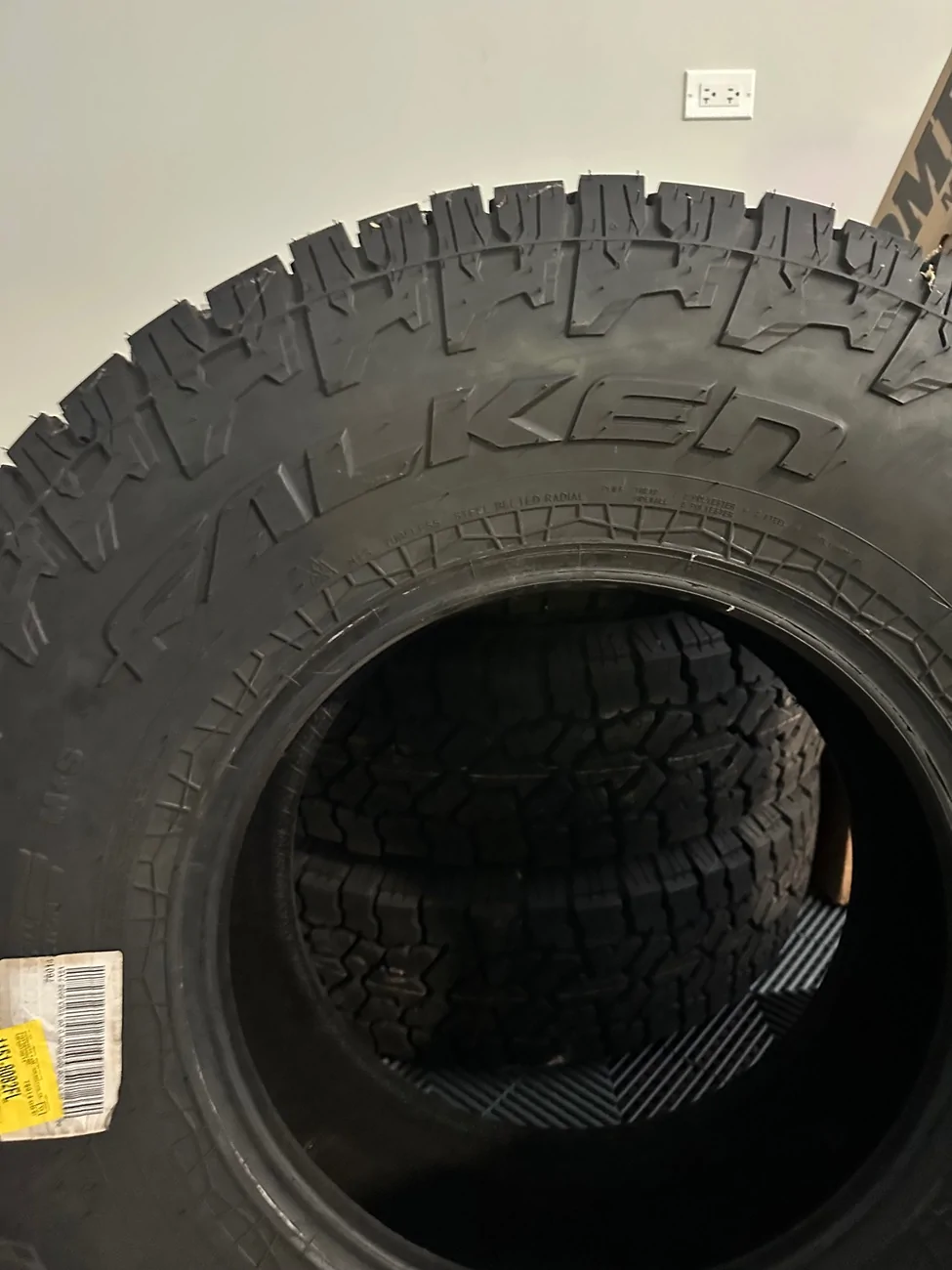 2025 4runner 6th gen Falken Wildpeak A/T4W 35X11.5R17LT DURASPEC 3-Ply Load Range C IMG_3021