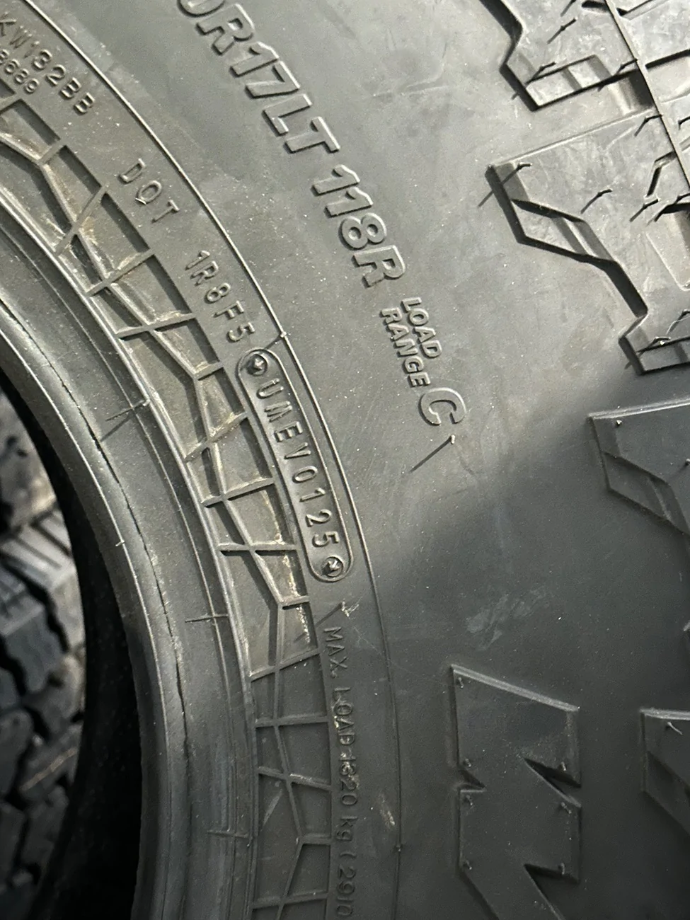 2025 4runner 6th gen Falken Wildpeak A/T4W 35X11.5R17LT DURASPEC 3-Ply Load Range C IMG_3024