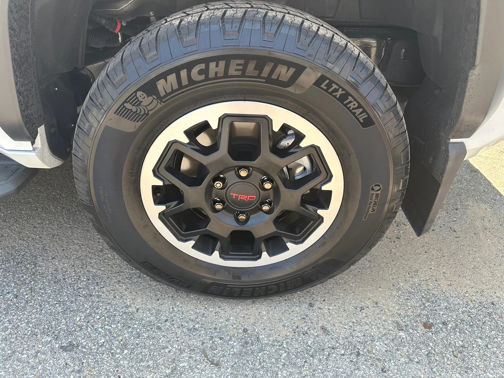 2025 4runner 6th gen Selling OEM TRD ORP rims and tires IMG_7050