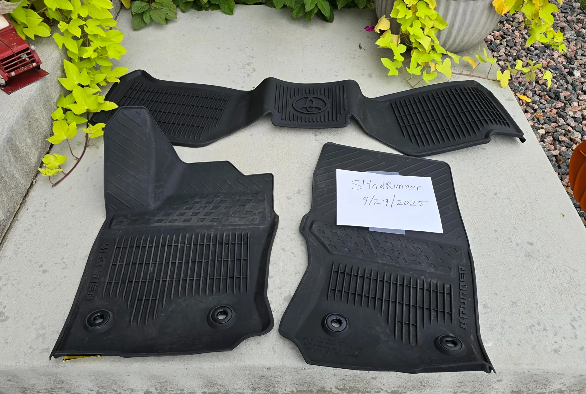 2025 4runner 6th gen OEM All Weather Mats and Cargo DENVER Area 20250929_162034