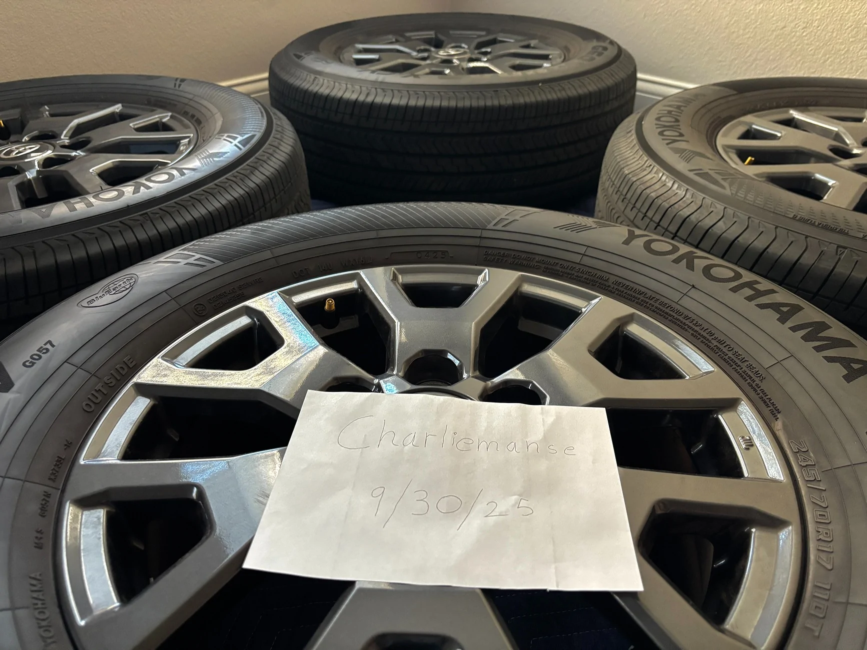 2025 4runner 6th gen OEM SR5 wheels with Yokohama tires (<2K miles) IMG_4912