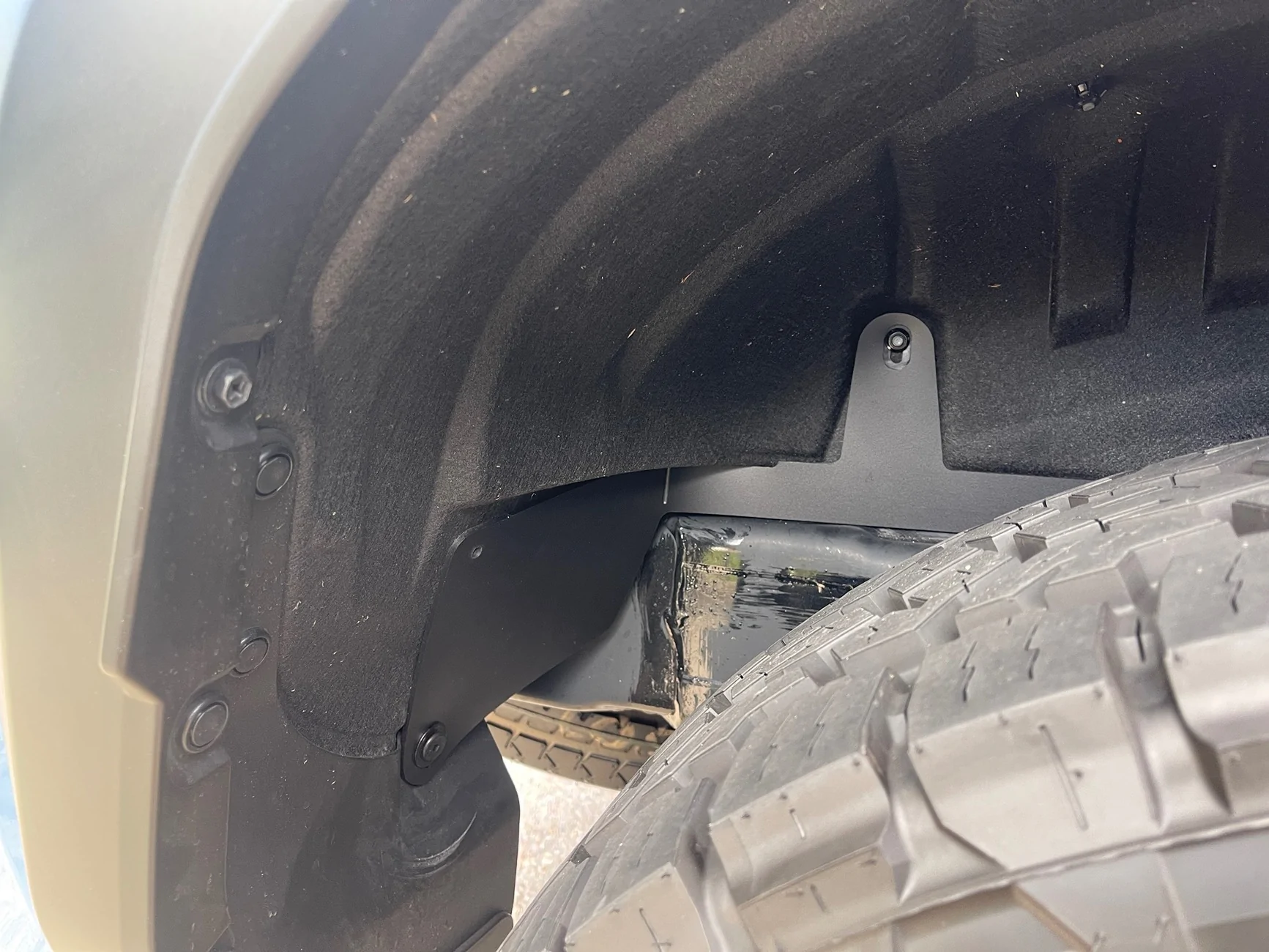 2025 4runner 6th gen ARK rear splash guards for rear fender wells - installed photos IMG_9609