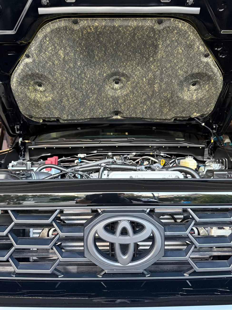 2025 4runner 6th gen 6th gen horn belongs on a Fiat? OEM or aftermarket upgrade options? IMG_8979