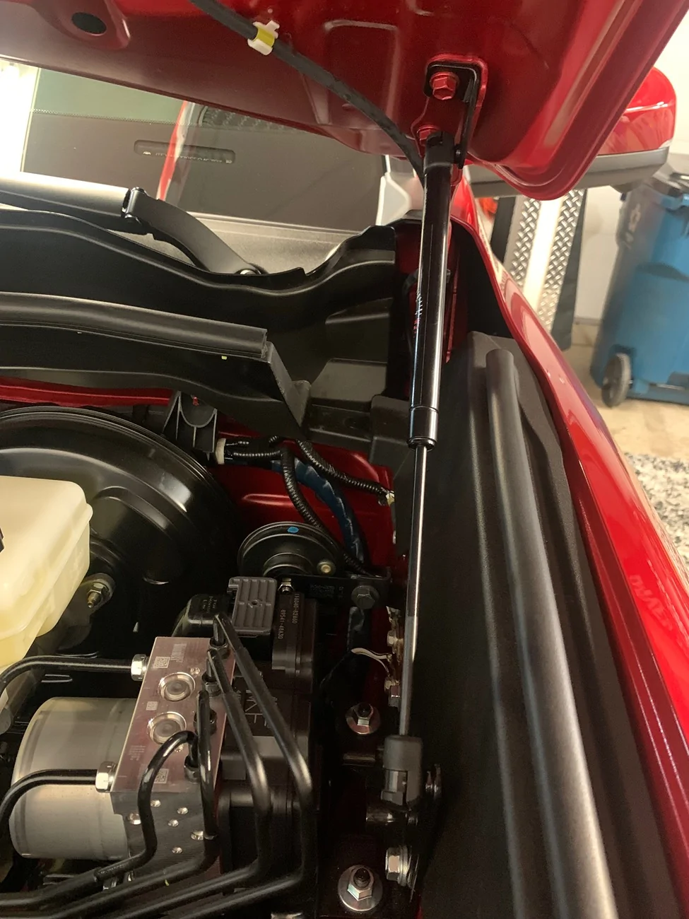 2025 4runner 6th gen Hood Struts recommendations? IMG_4563