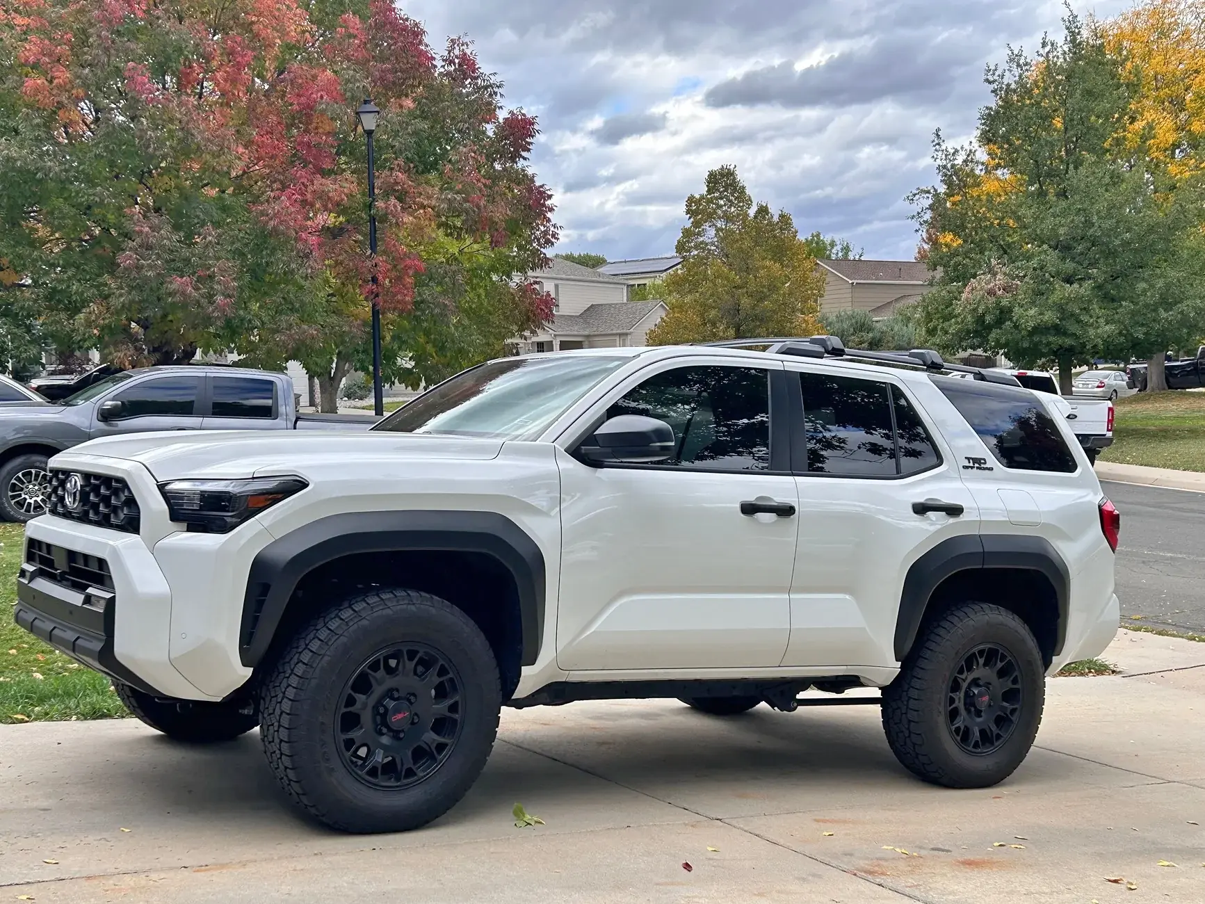 2025 4runner 6th gen New owner 2025 Ice Cap OR: 2" inch level lift. 285/70/18 BFG KO3 21928-5dd7e085bc7de1518fd14b8d88a225b5 (1)