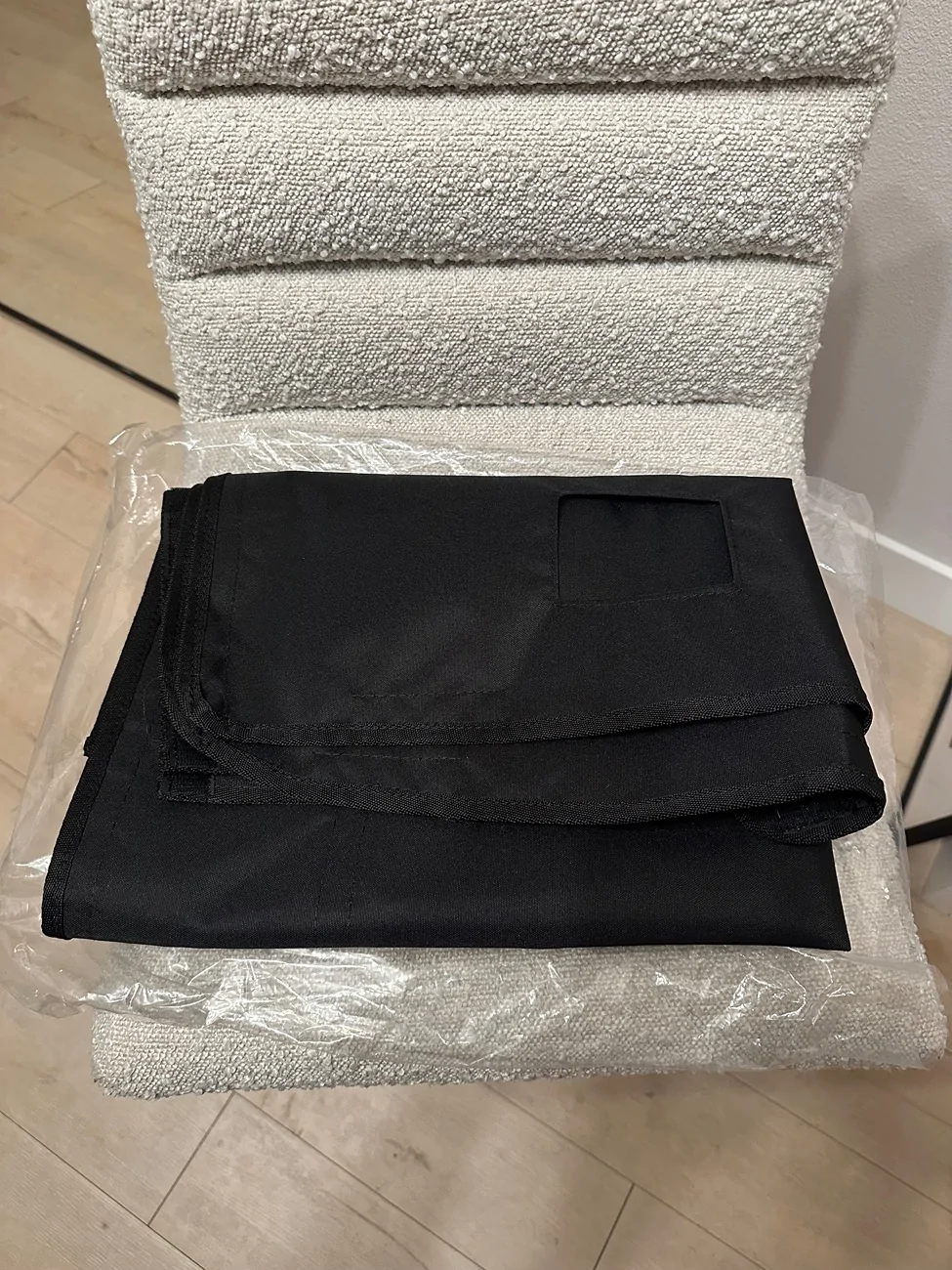 2025 4runner 6th gen $50 Canvasback 2nd row seat back cover hybrid only (black) IMG_6054