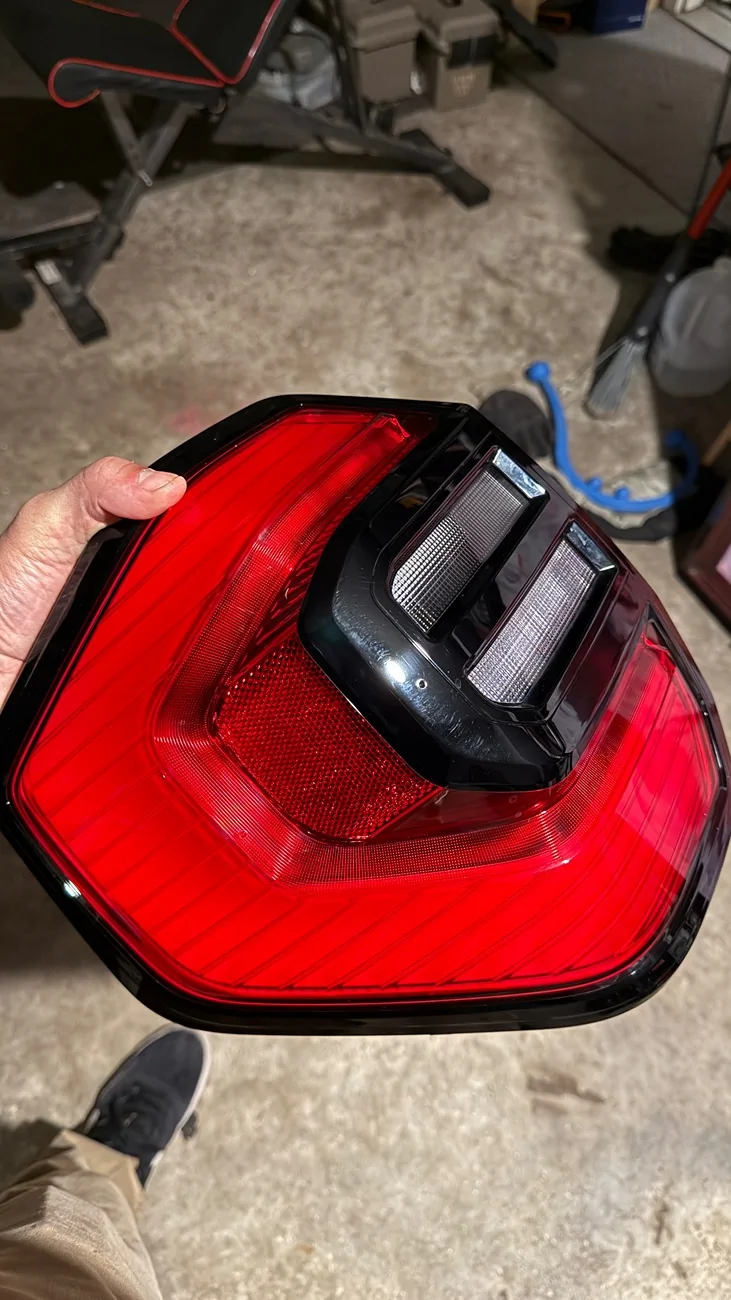2025 4runner 6th gen Like new oem taillights. IMG_2540