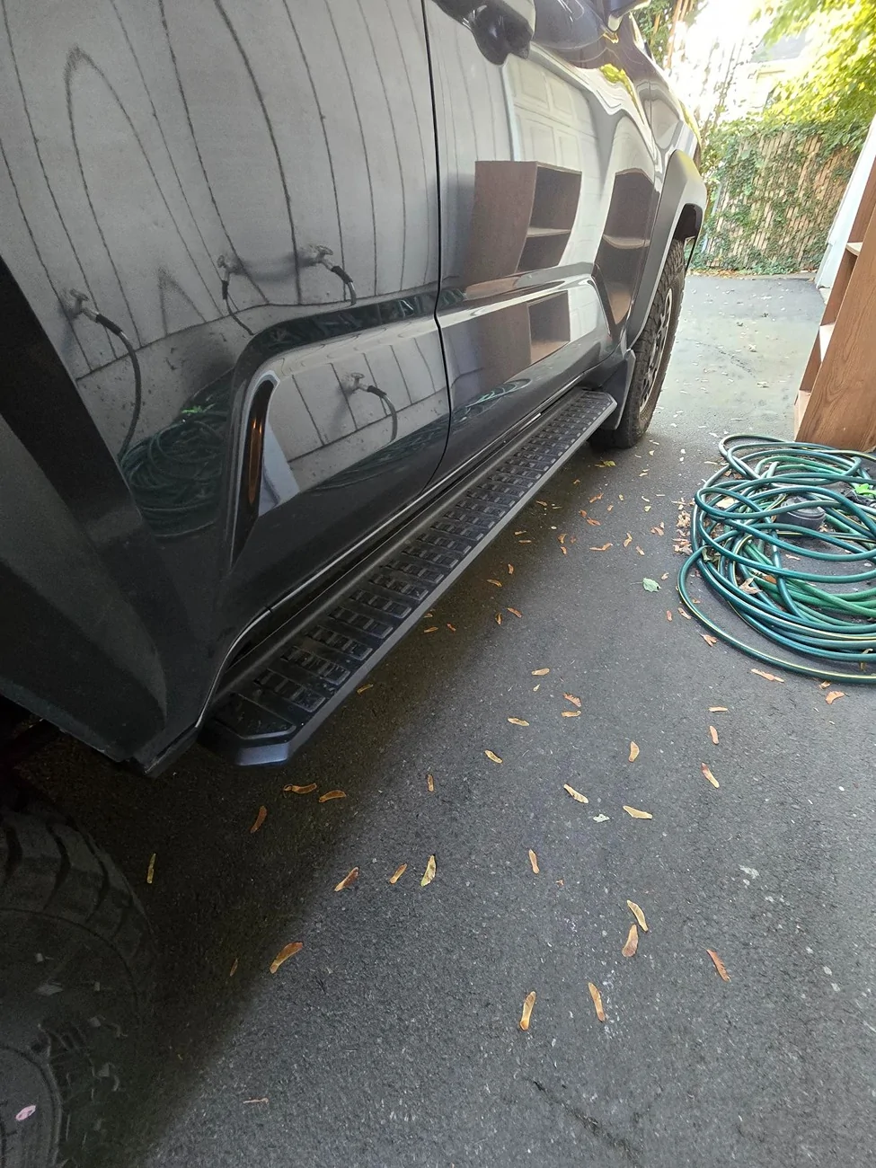 2025 4runner 6th gen WTS OEM Plastic Running Boards shared image (10)