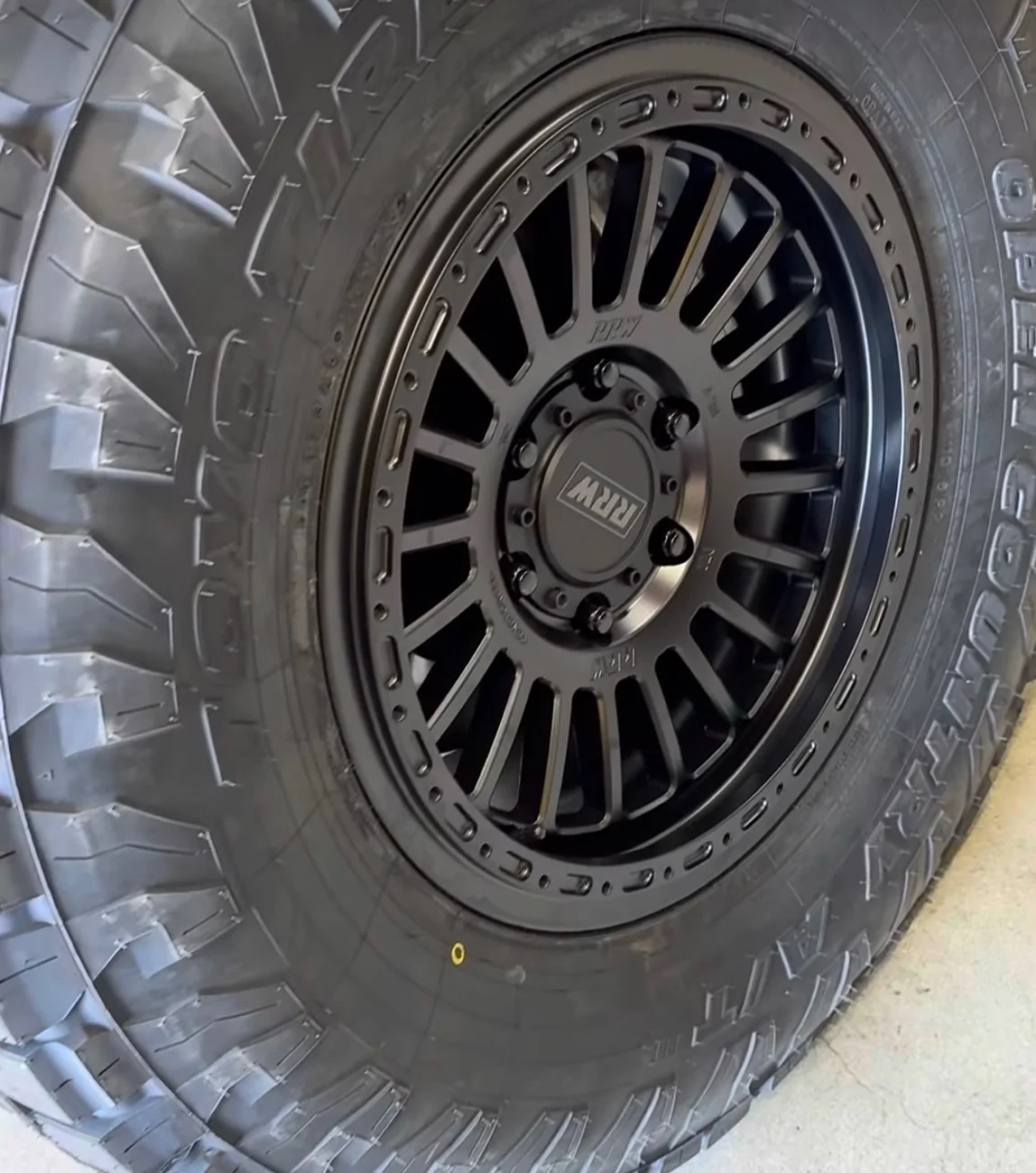 2025 4runner 6th gen TPMS sensor issue after transferring from factory wheels / tires image0