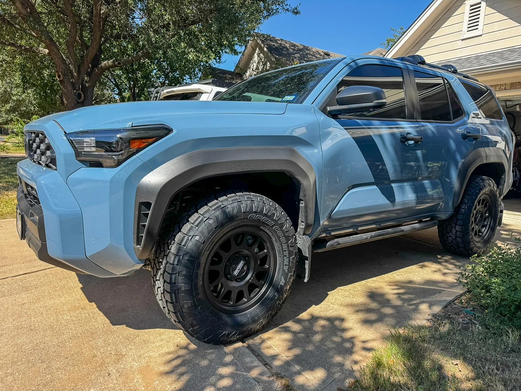 2025 4runner 6th gen Heritage Blue Off-Road Premium - Chill Daily Driver IMG_0981