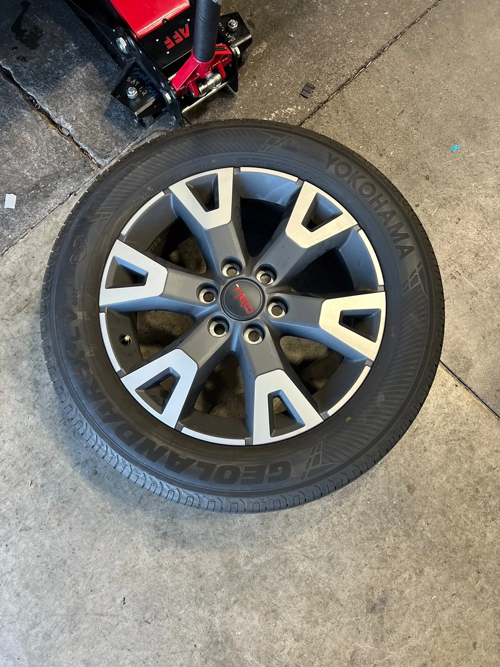 2025 4runner 6th gen WTS: 2025 TRD Sport Wheels/Tires Takeoffs IMG_7425